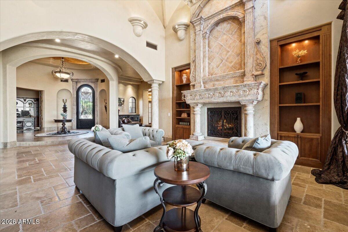 13027 E SADDLEHORN Trail