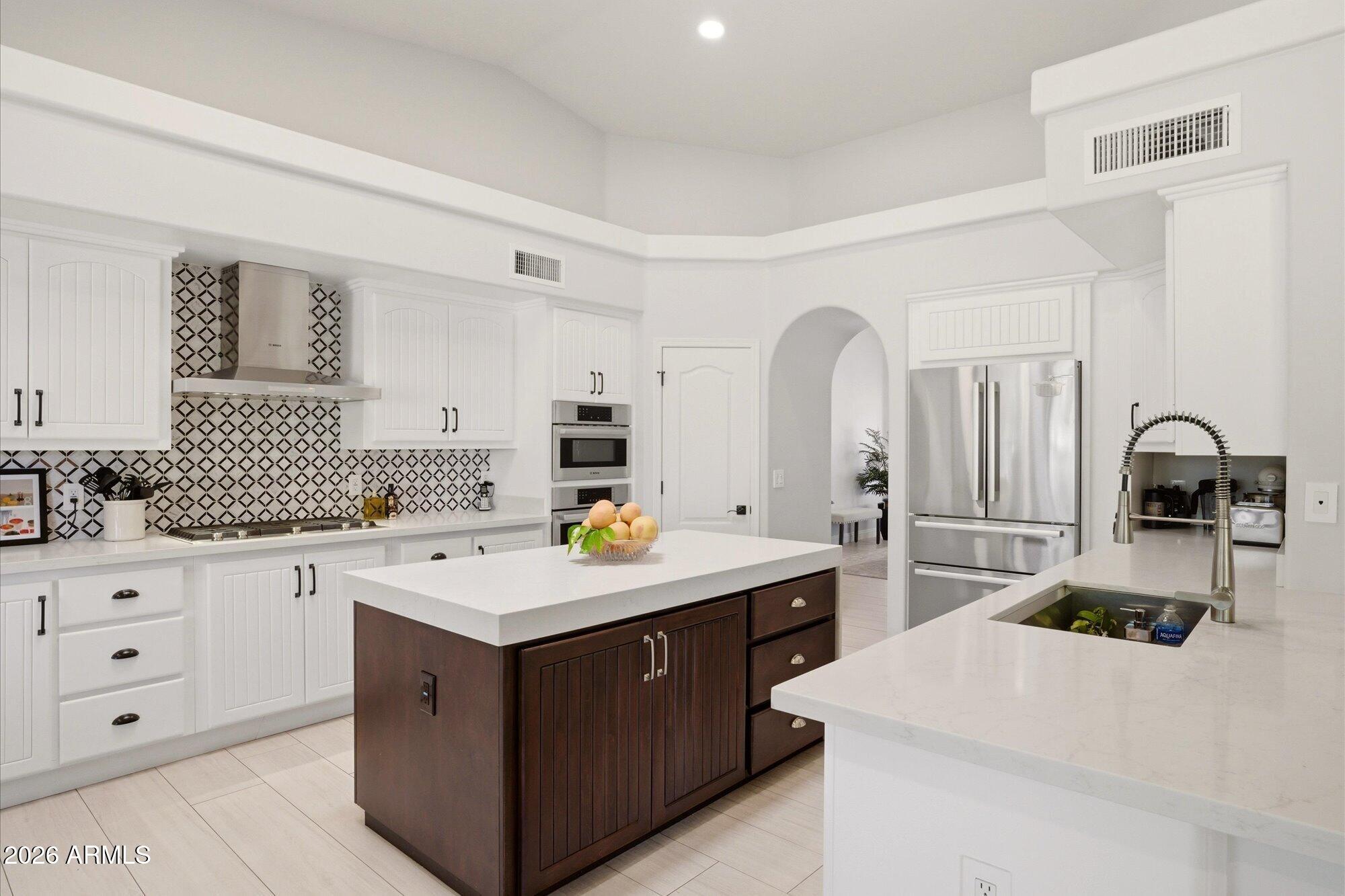 9458 E DESERT COVE Avenue