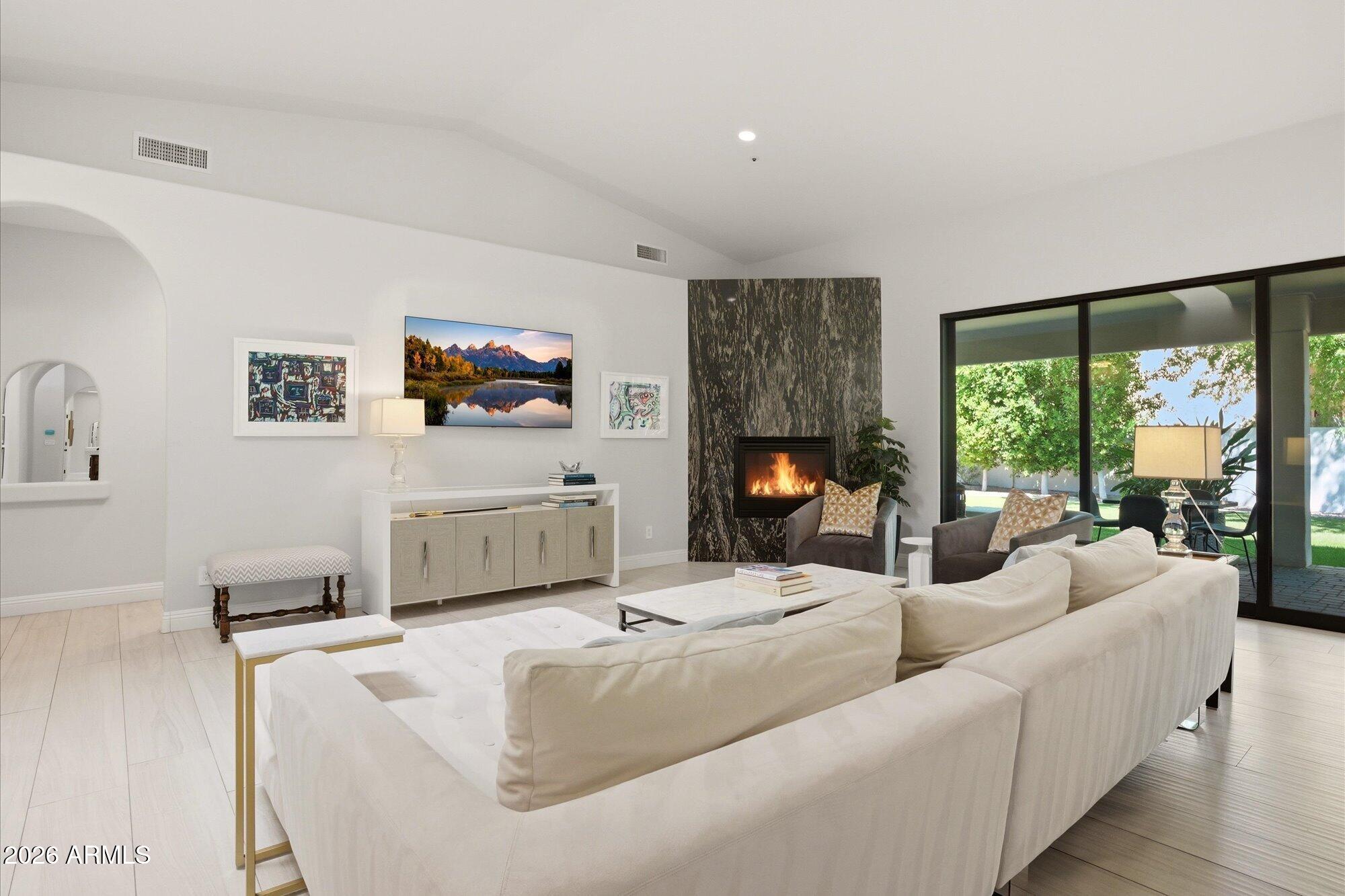 9458 E DESERT COVE Avenue