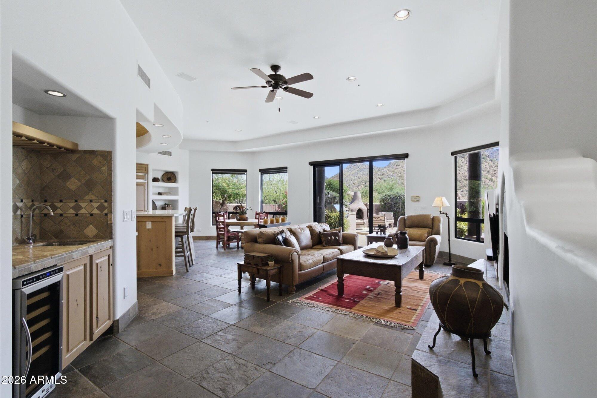 11453 E DE LA O Road