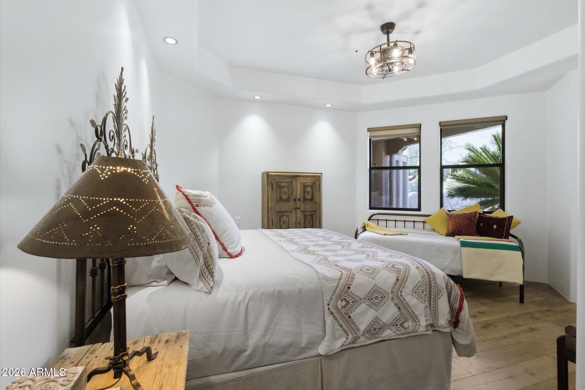 11453 E DE LA O Road