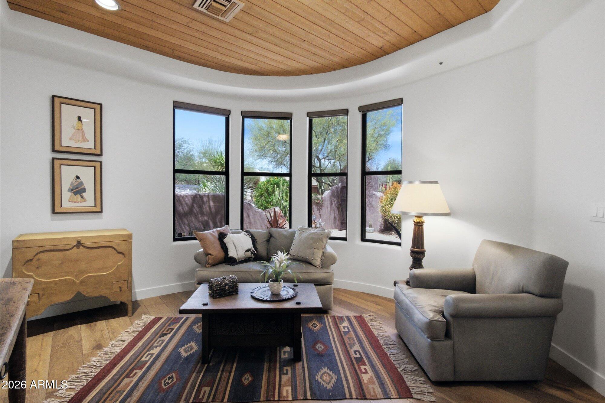 11453 E DE LA O Road