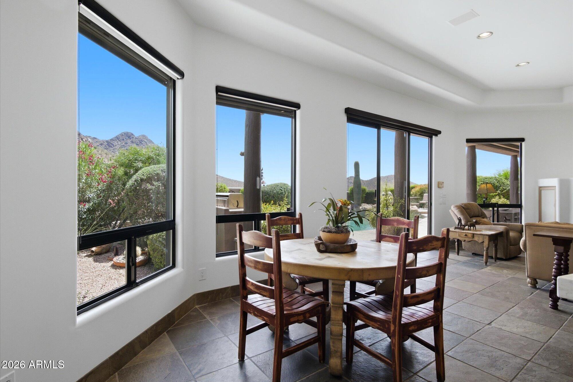 11453 E DE LA O Road