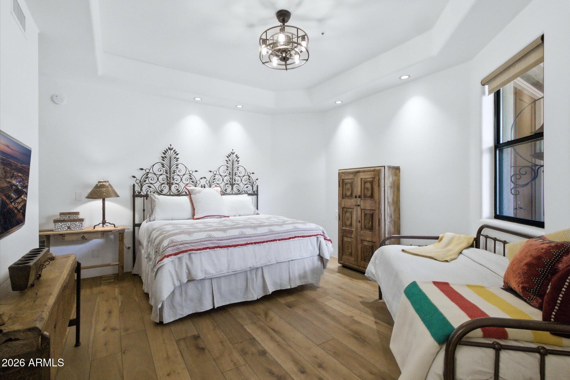 11453 E DE LA O Road