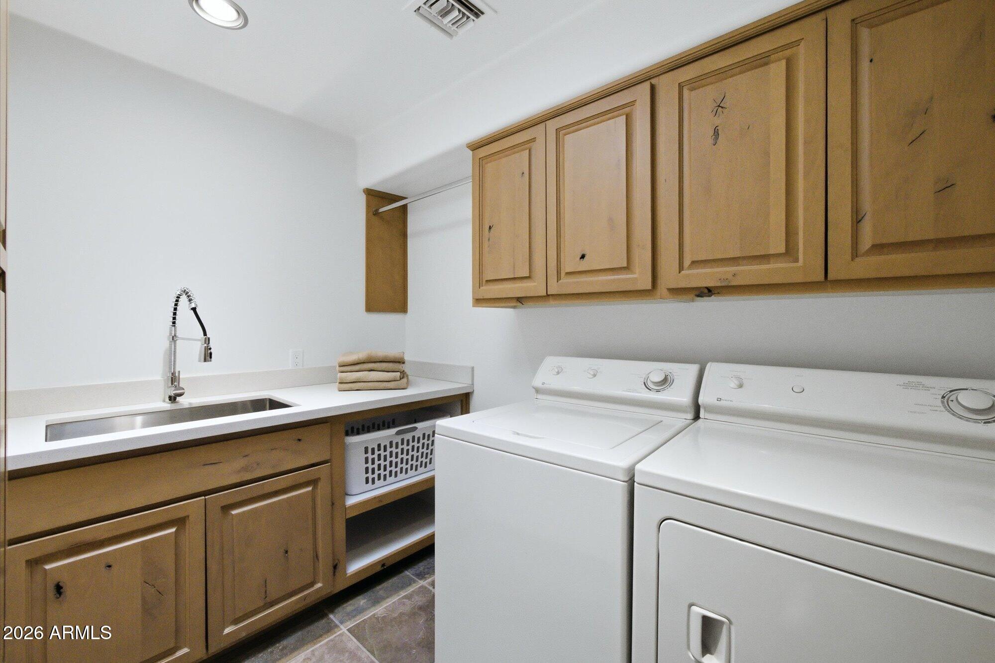 11453 E DE LA O Road