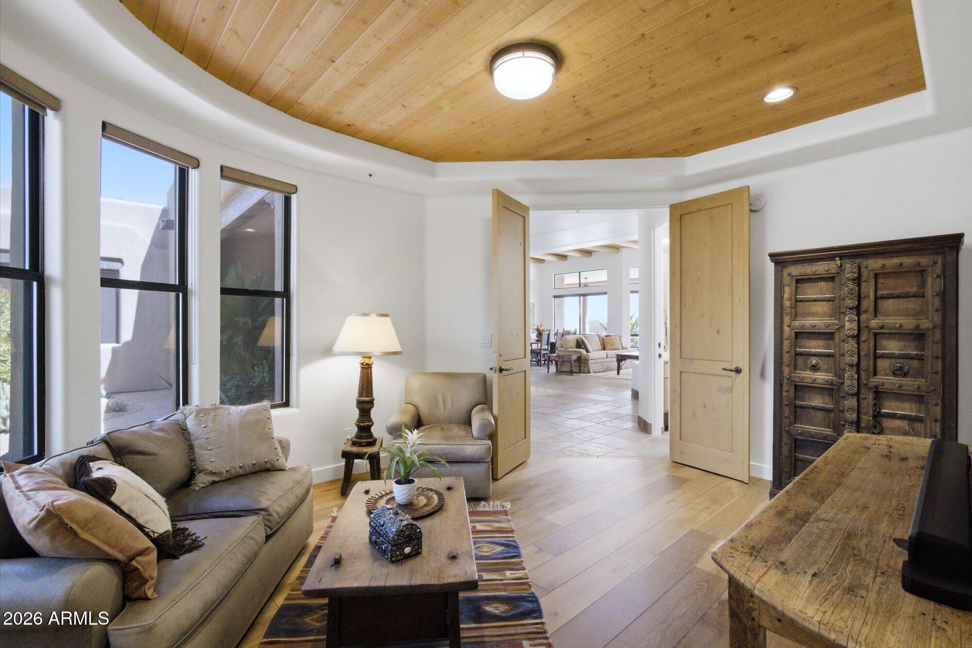 11453 E DE LA O Road