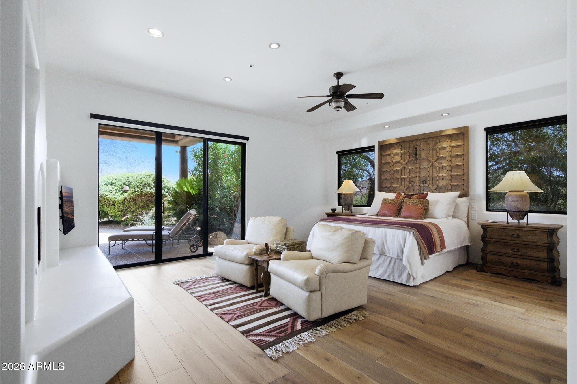 11453 E DE LA O Road