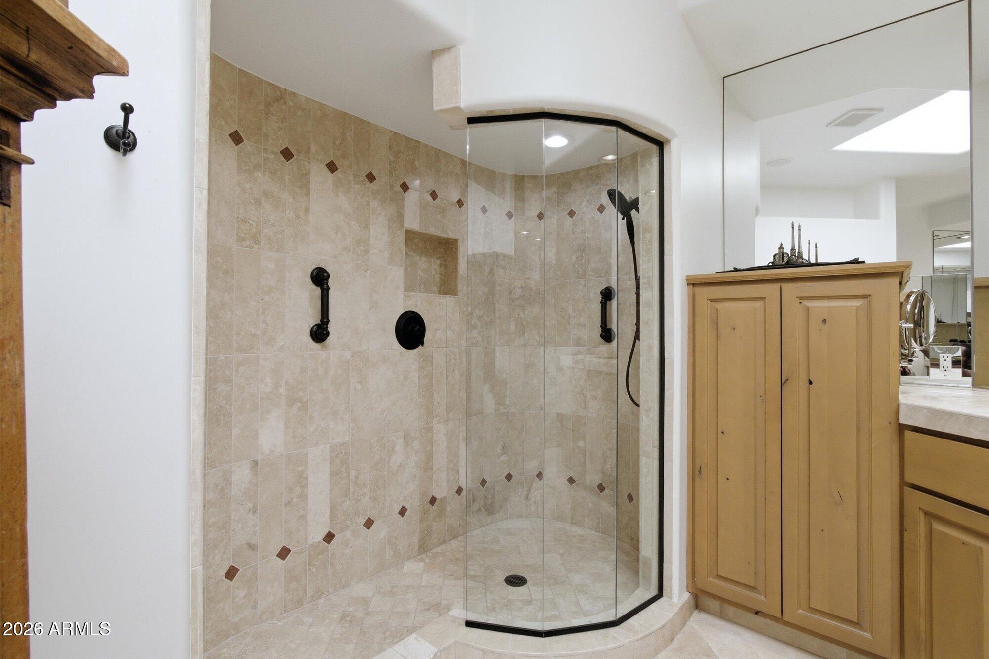 11453 E DE LA O Road