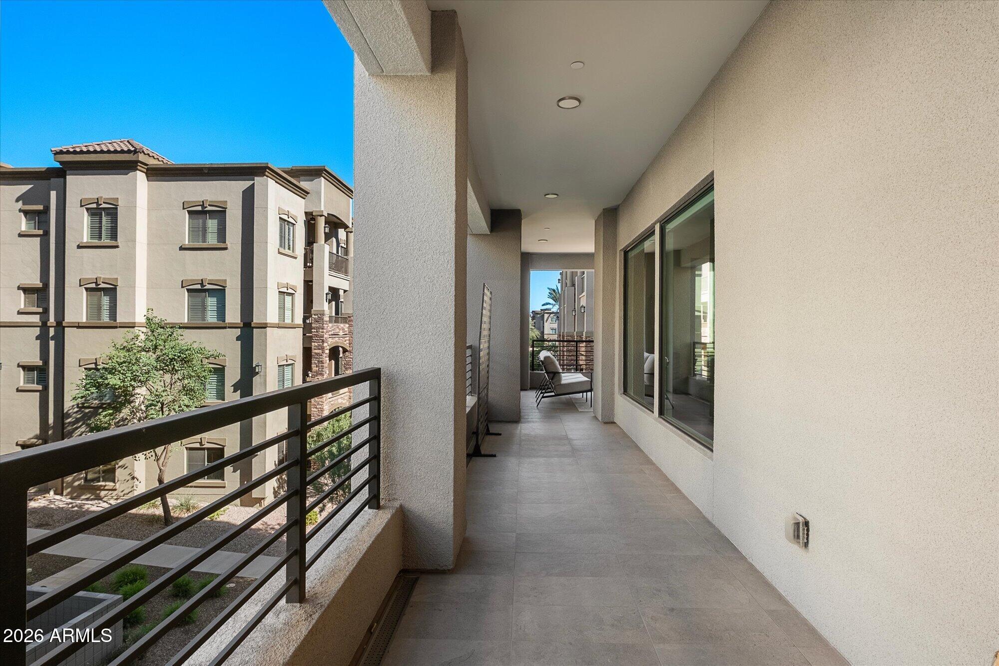 5250 E DEER VALLEY Drive 353