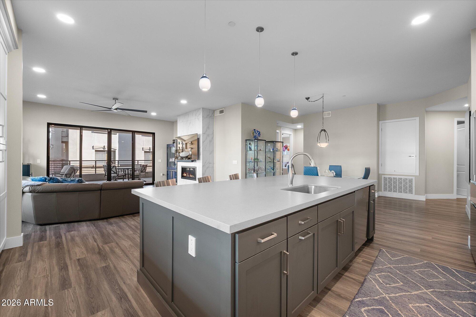 5250 E DEER VALLEY Drive 353
