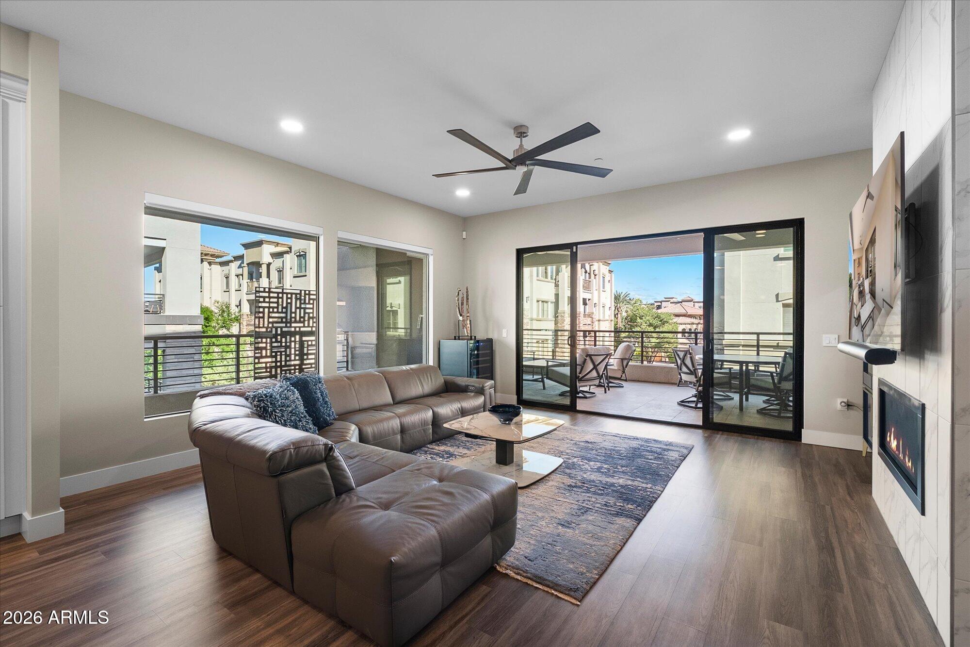 5250 E Deer Valley Drive 353 Phoenix AZ