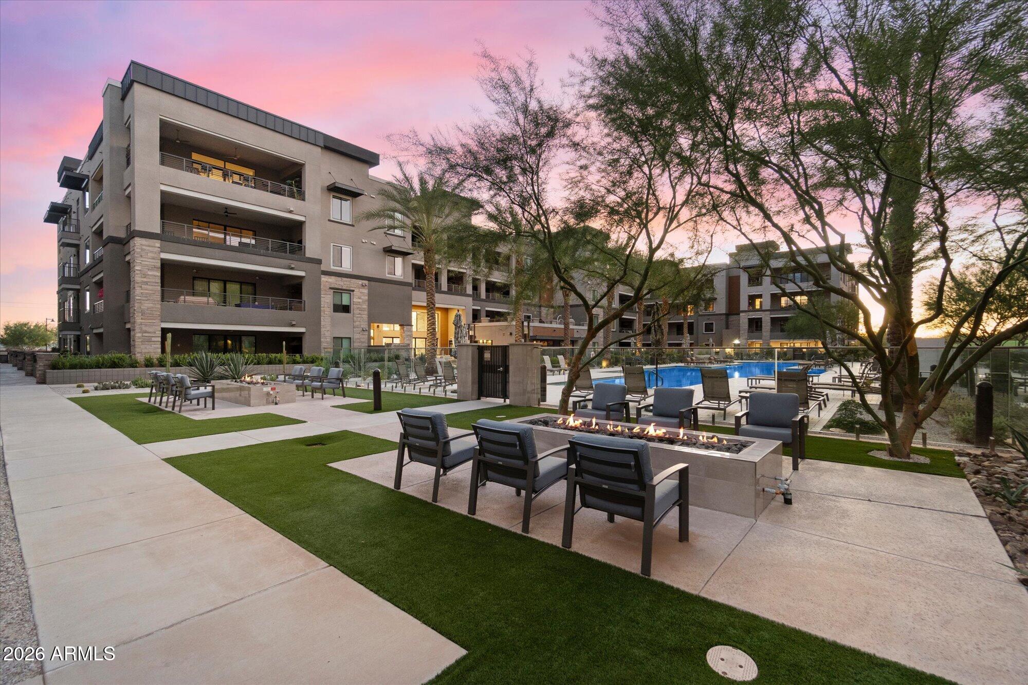 5250 E DEER VALLEY Drive 353