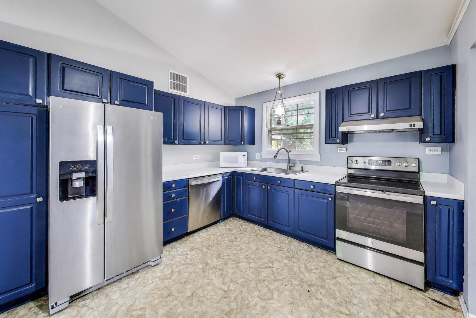 2209 E Sand Lake Road