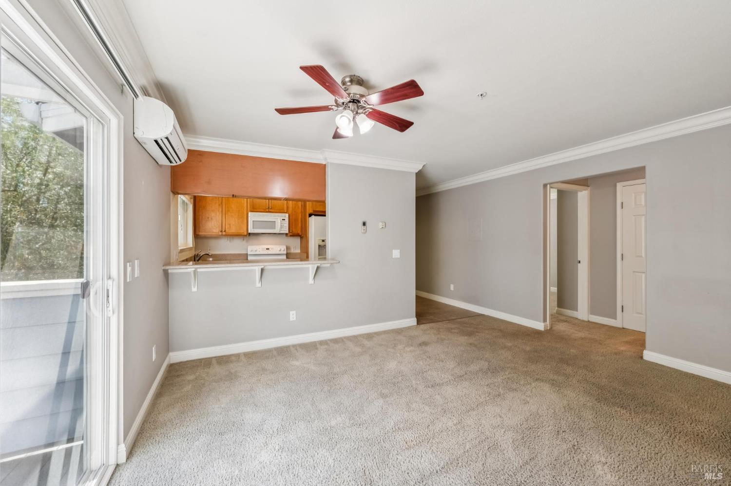 225 Burt St #34