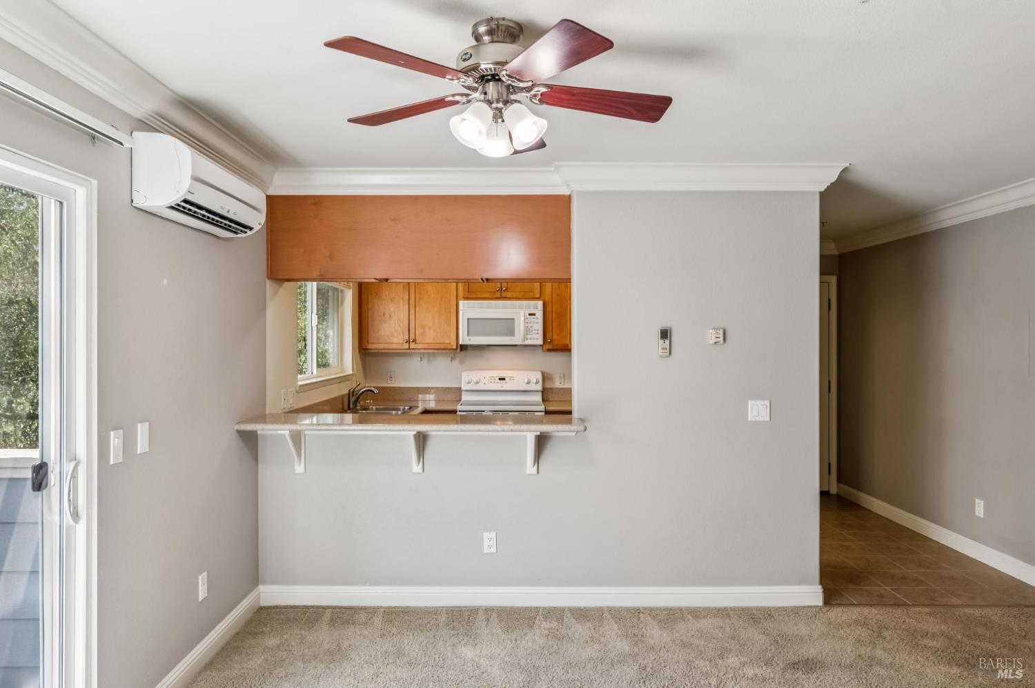 225 Burt St #34
