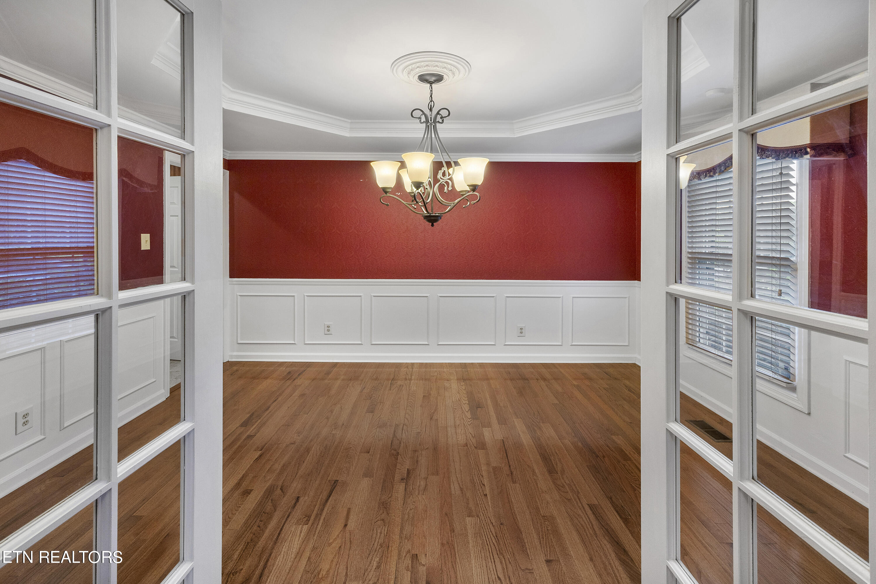 10825 Farragut Hills Blvd