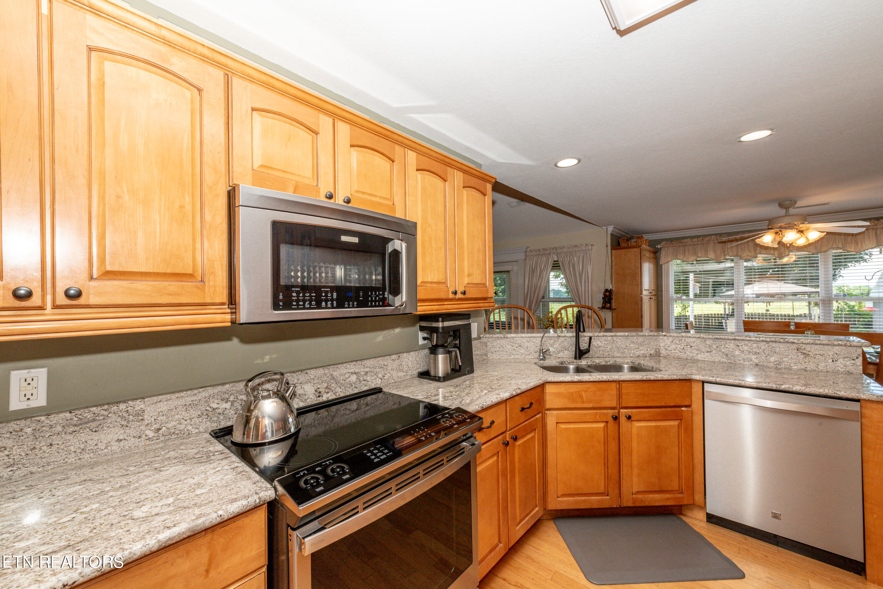 1117 Houston Springs Rd