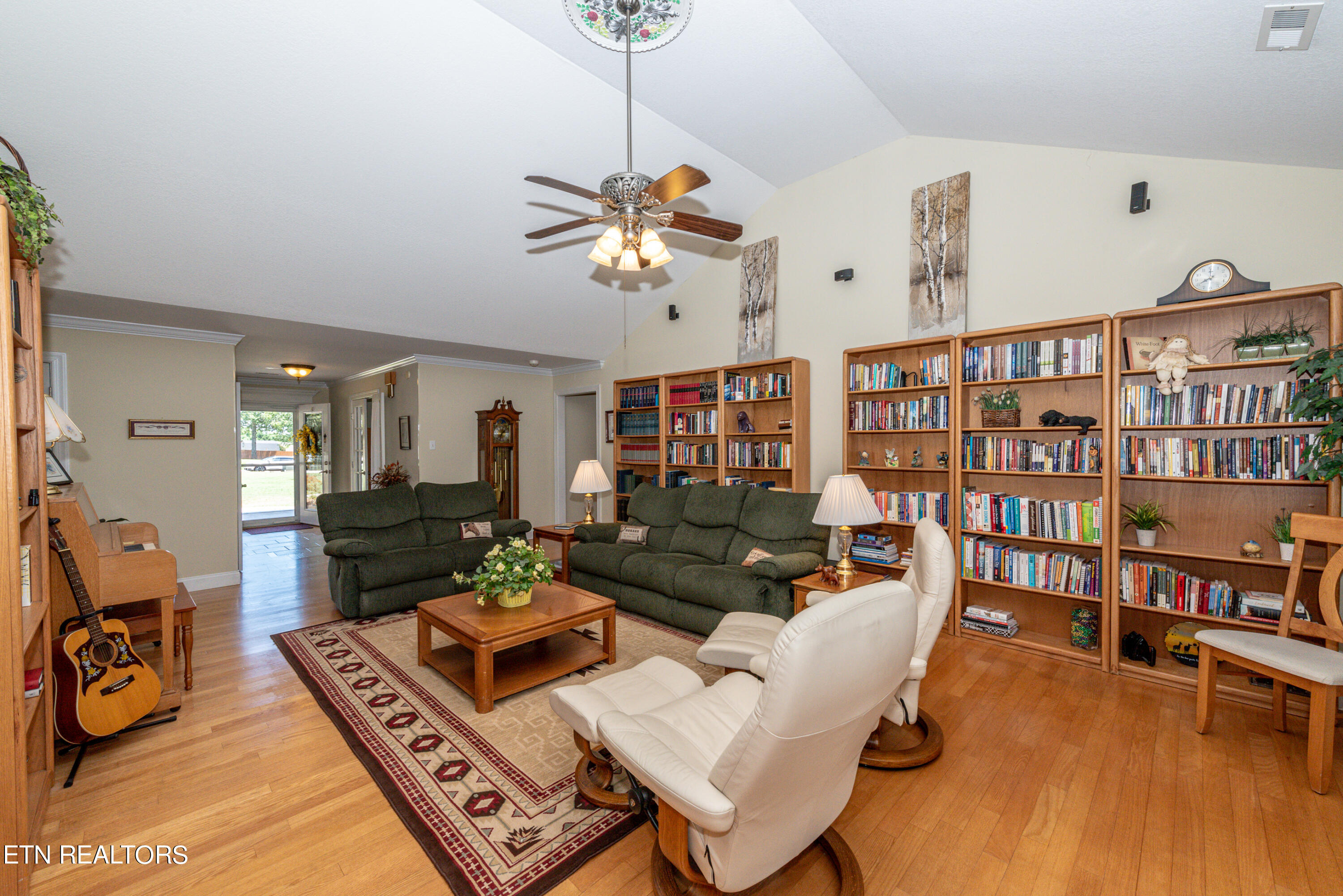 1117 Houston Springs Rd