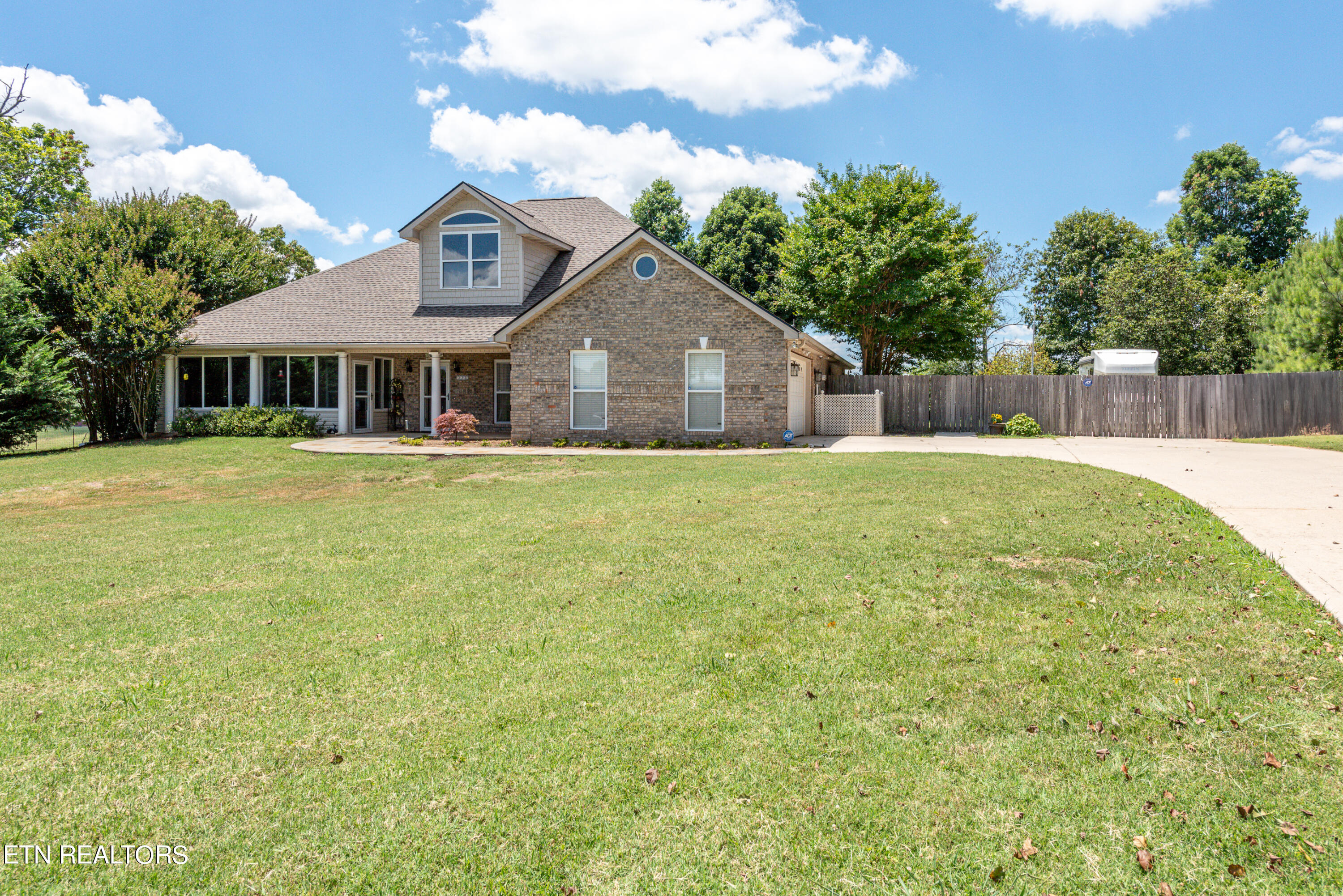 1117 Houston Springs Rd