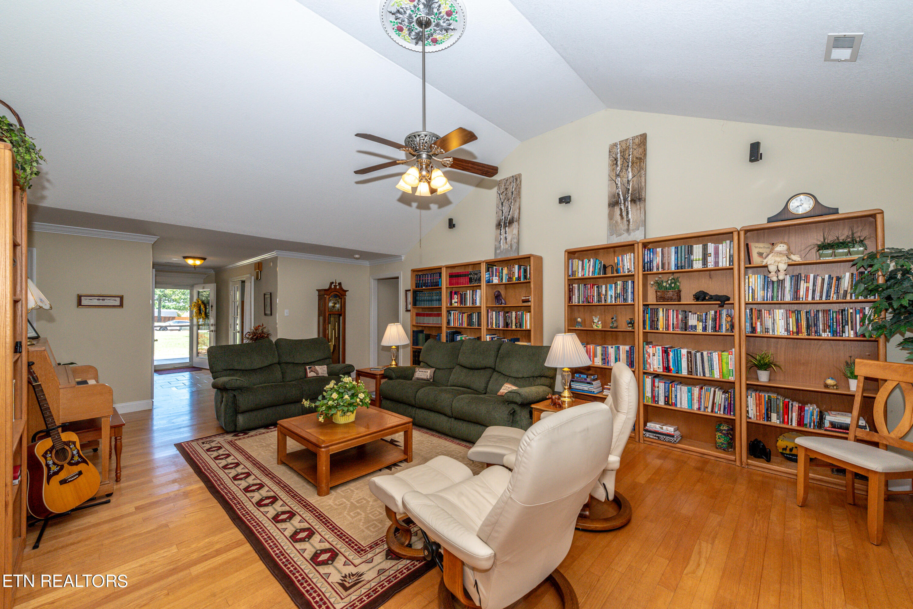 1117 Houston Springs Rd