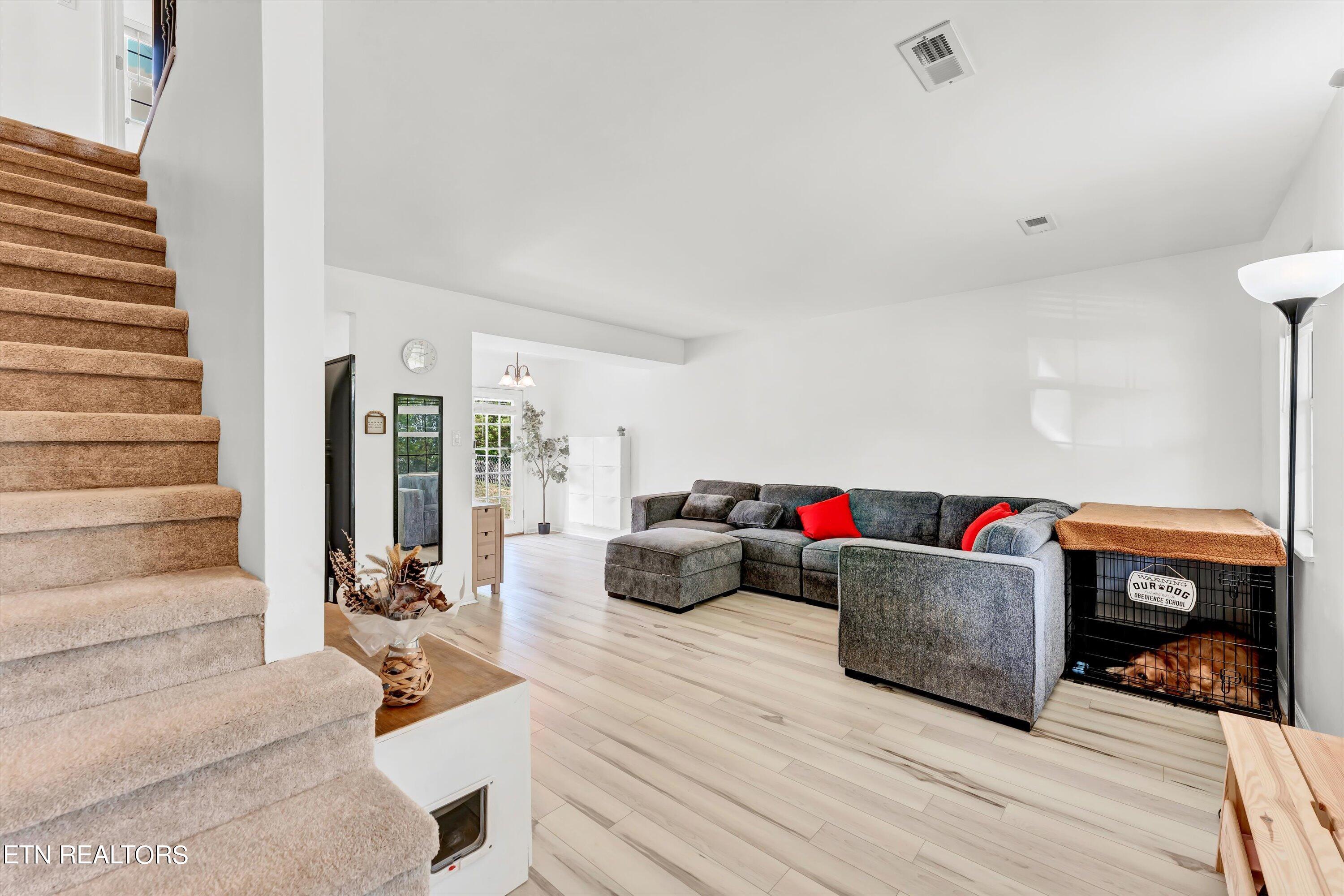 2359 Wadsworth Drive