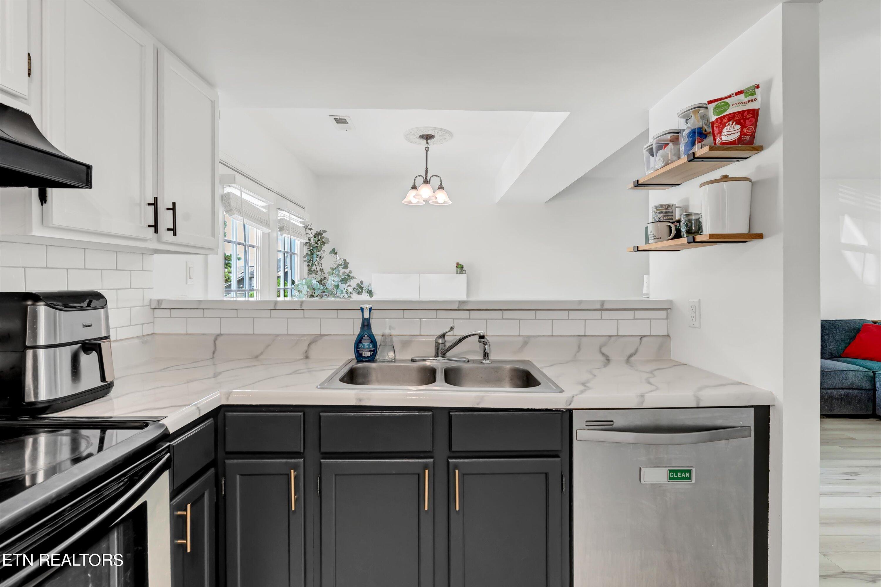 2359 Wadsworth Drive