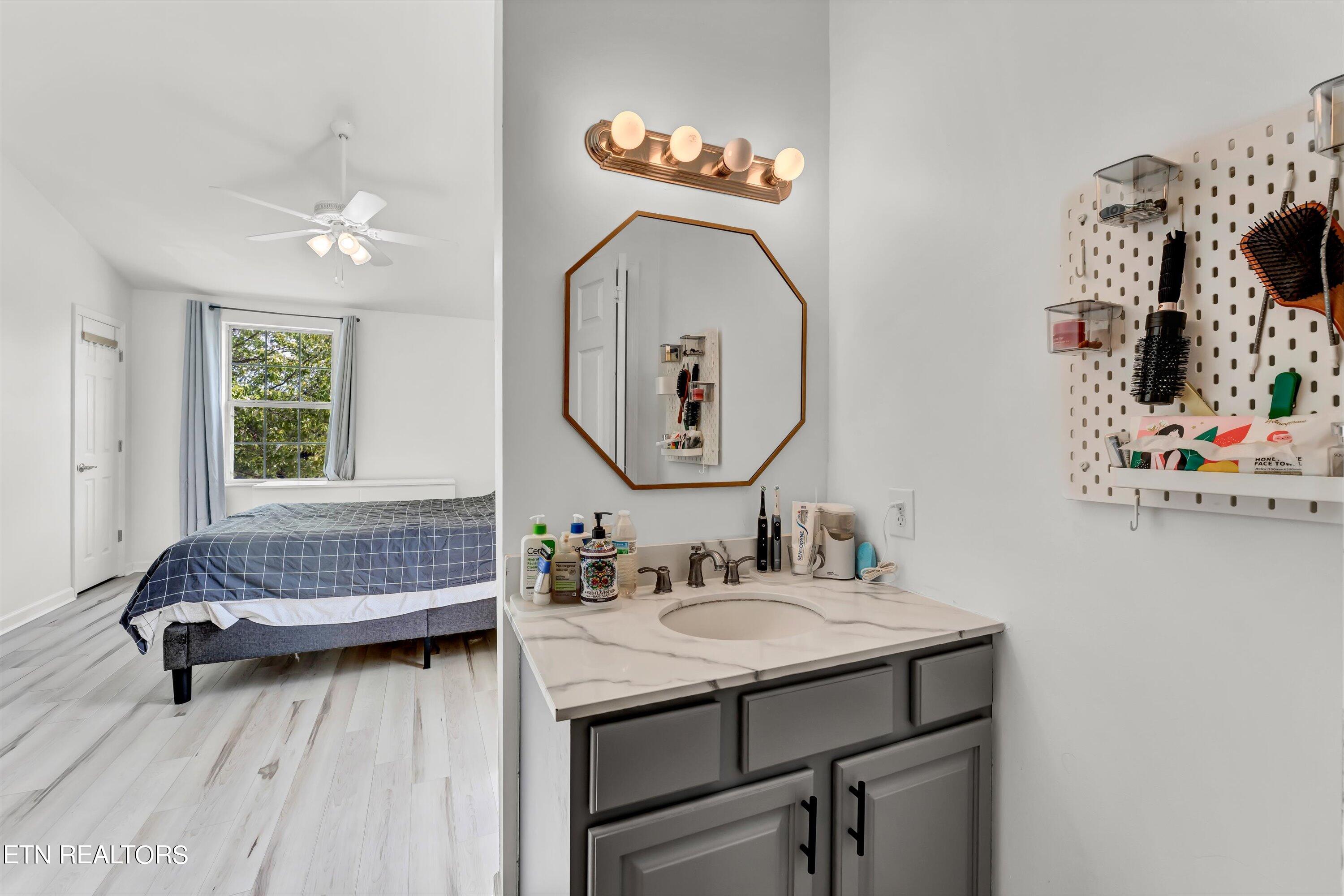 2359 Wadsworth Drive