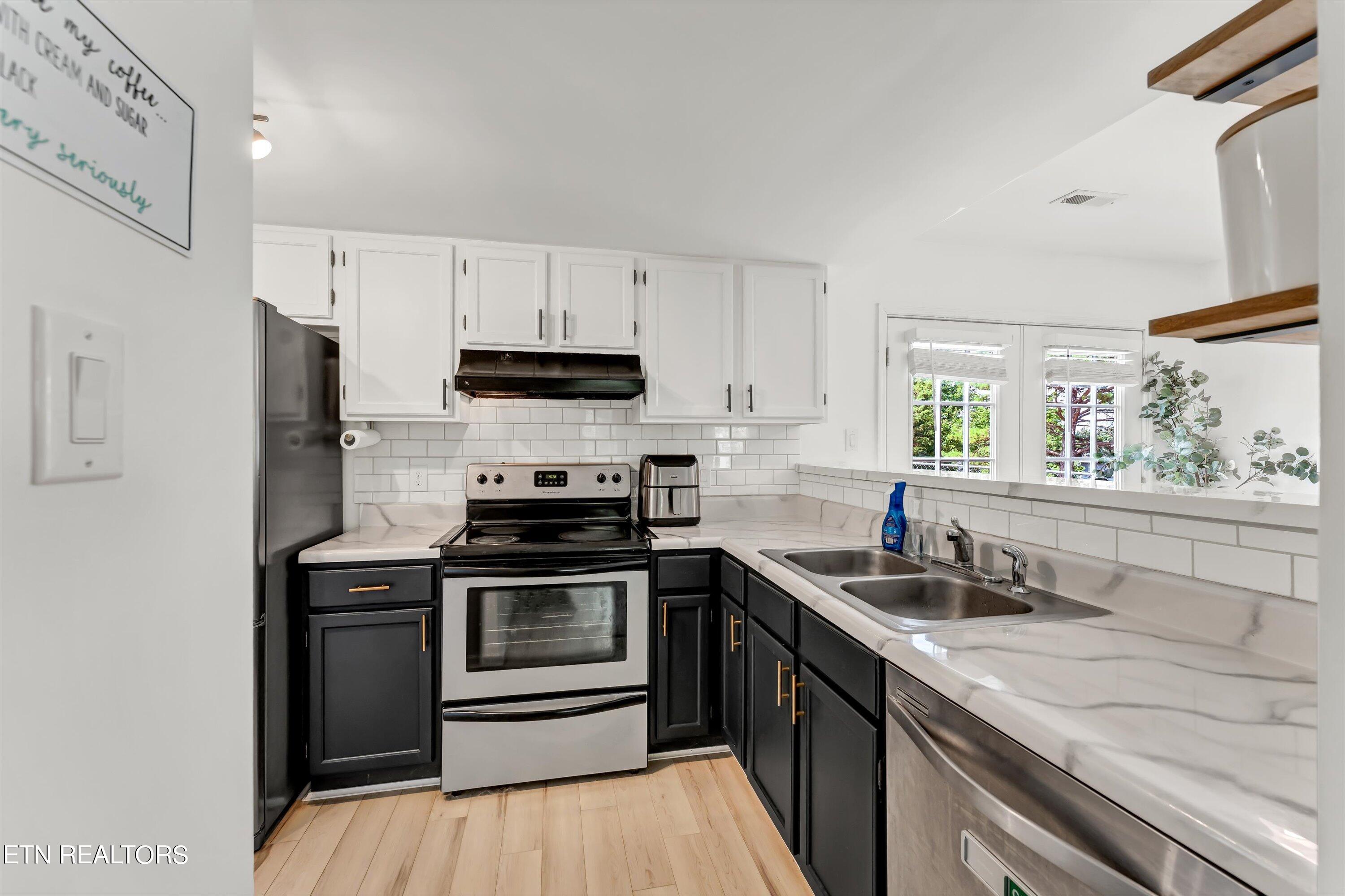 2359 Wadsworth Drive