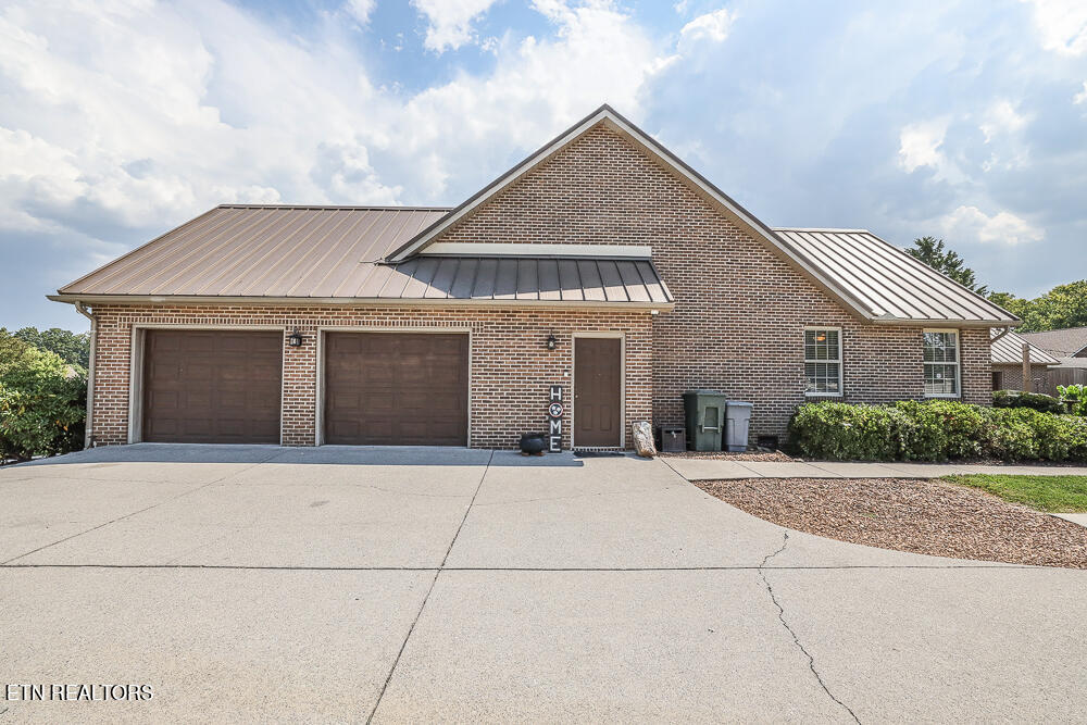 529 Sweet Briar Drive