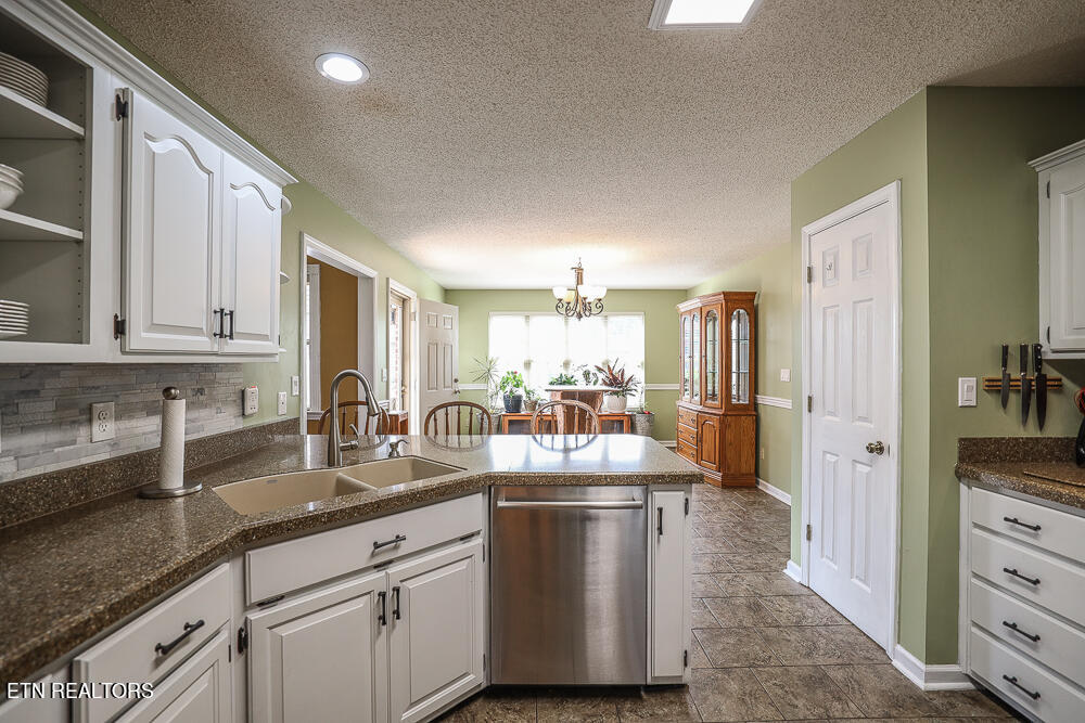 529 Sweet Briar Drive