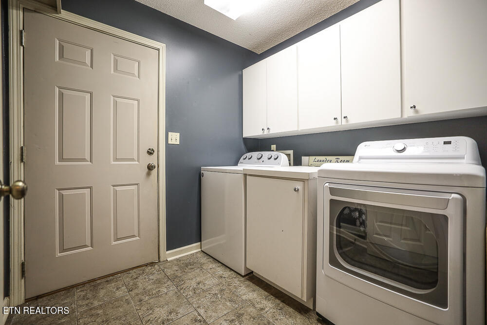 529 Sweet Briar Drive