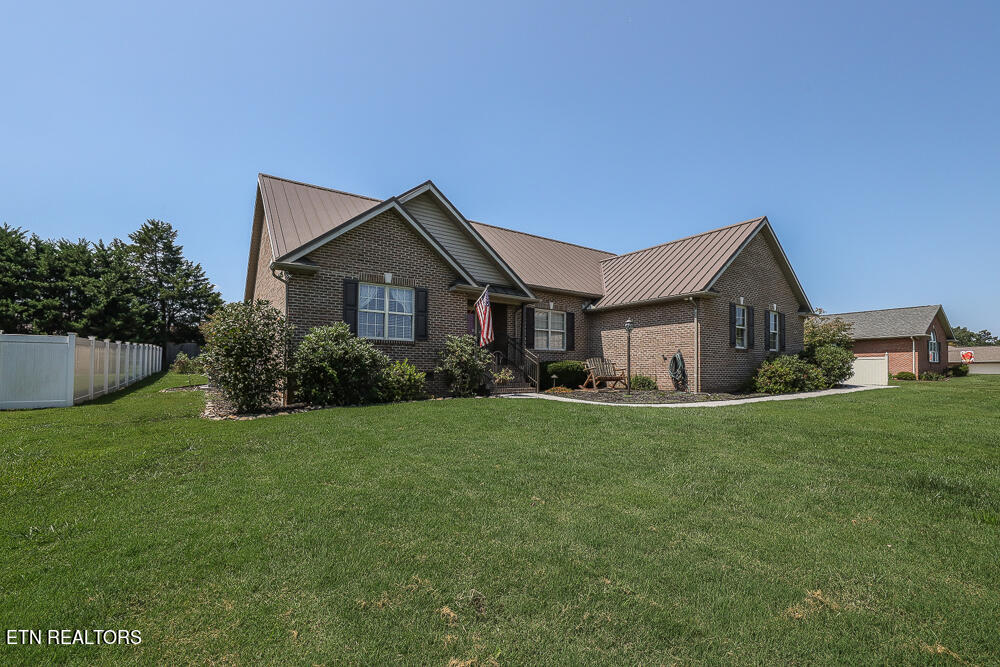 529 Sweet Briar Drive