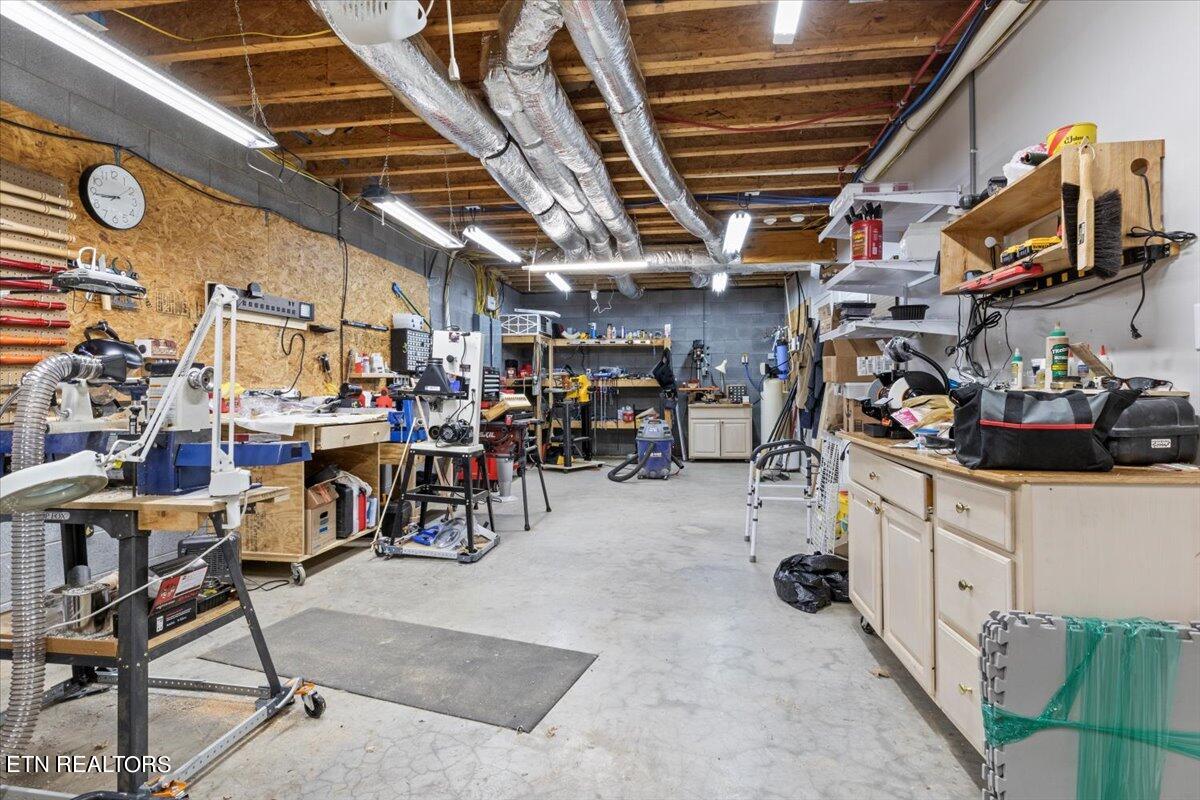 3817 Crescent Ridge Court