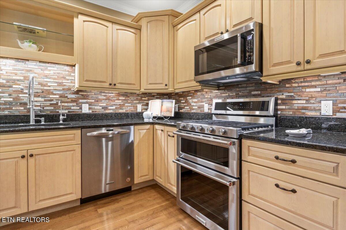 3817 Crescent Ridge Court