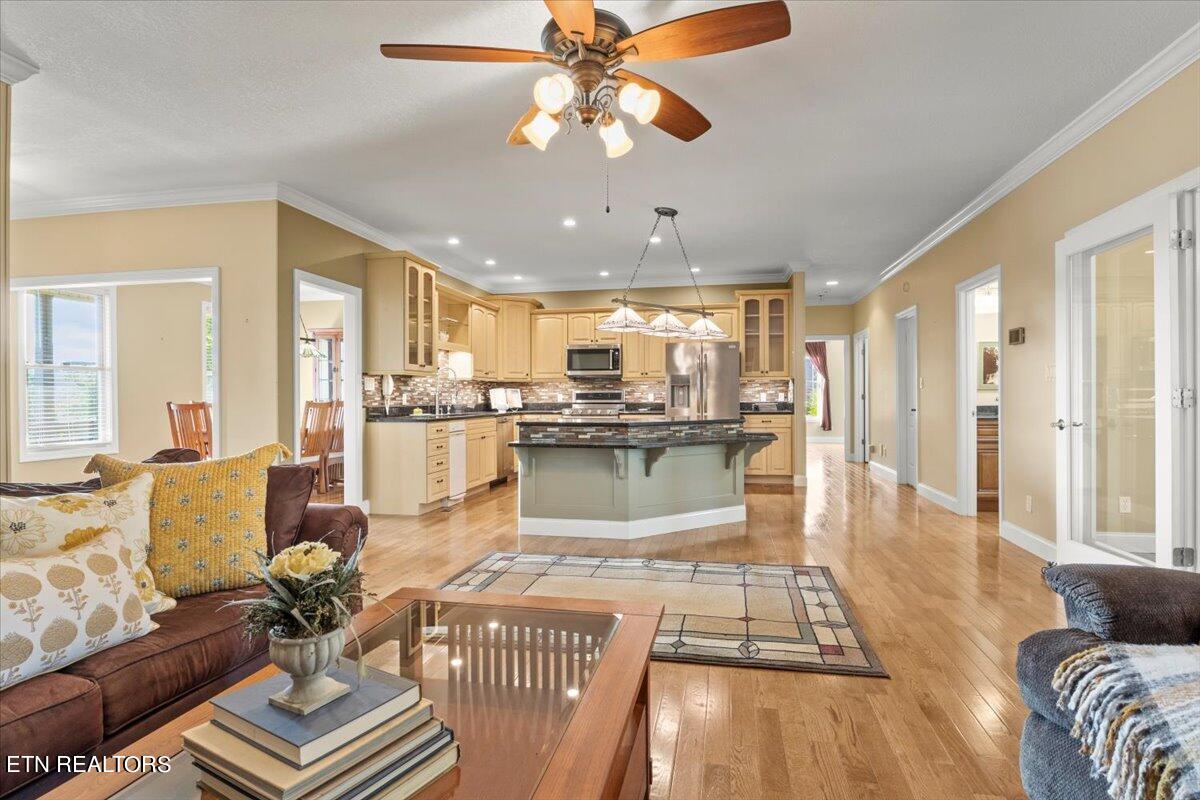 3817 Crescent Ridge Court