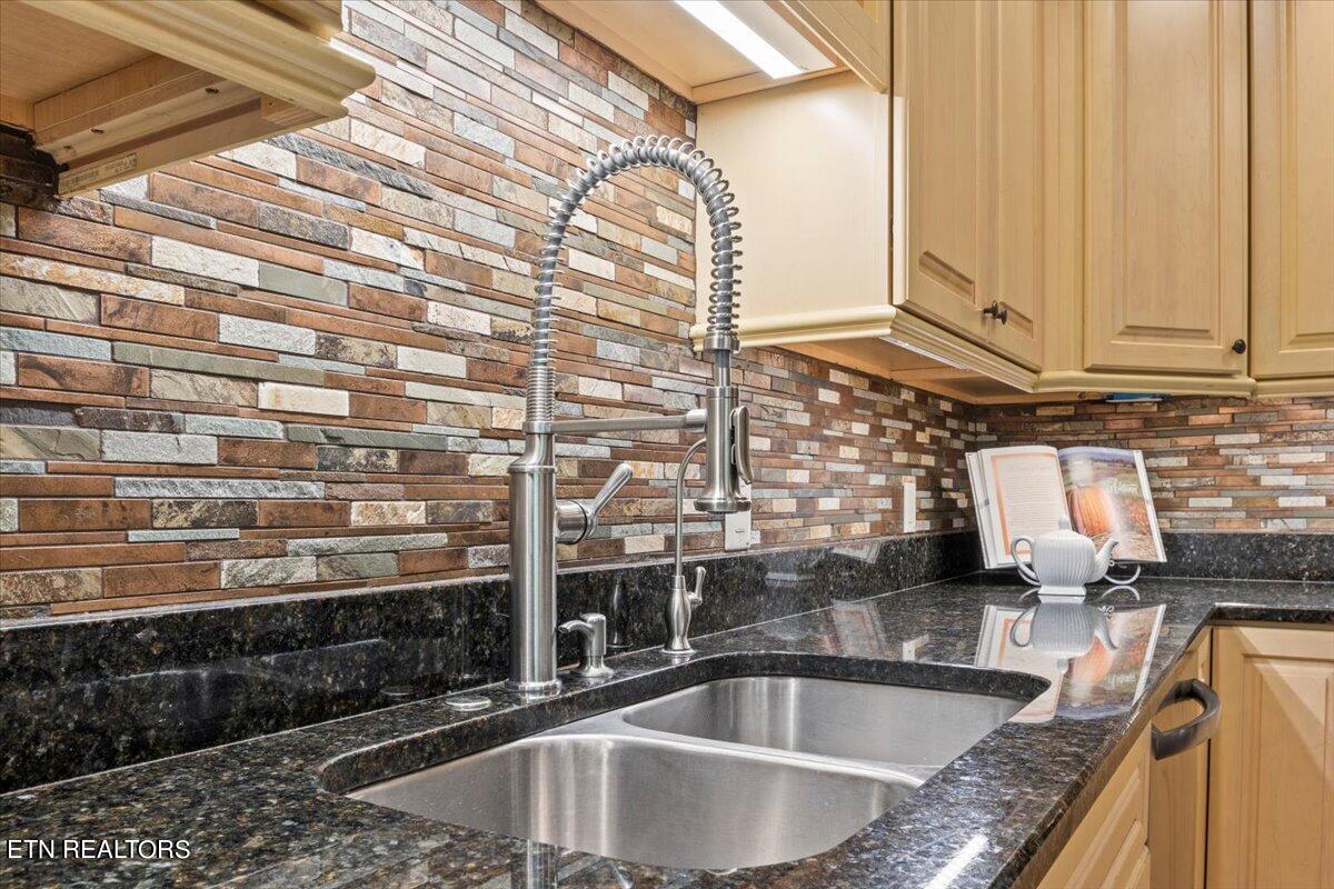 3817 Crescent Ridge Court