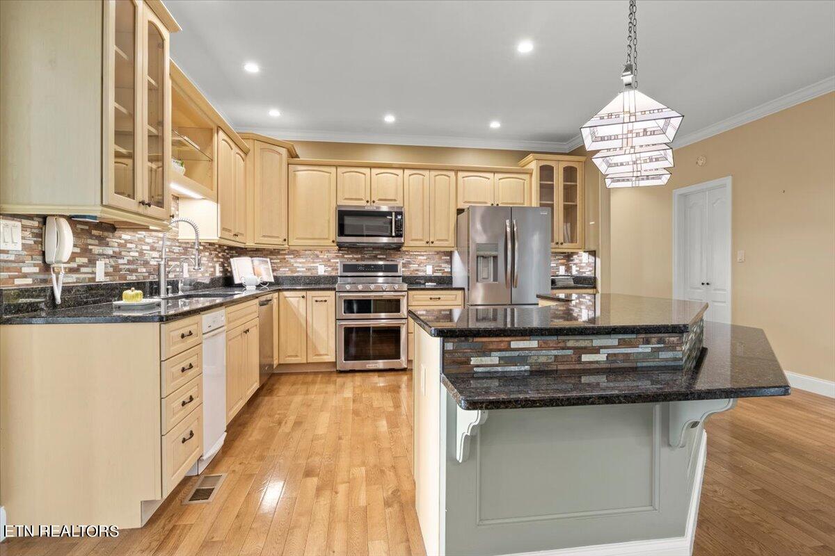 3817 Crescent Ridge Court