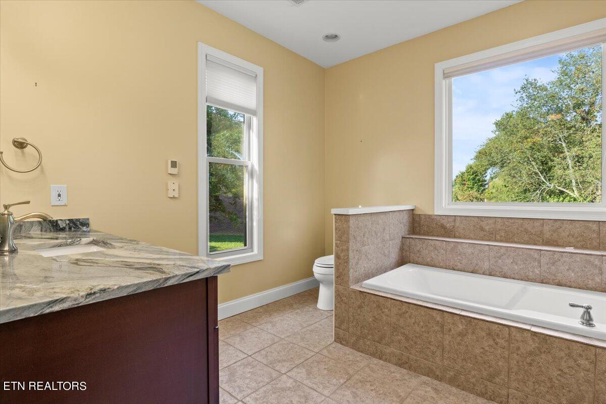 3817 Crescent Ridge Court