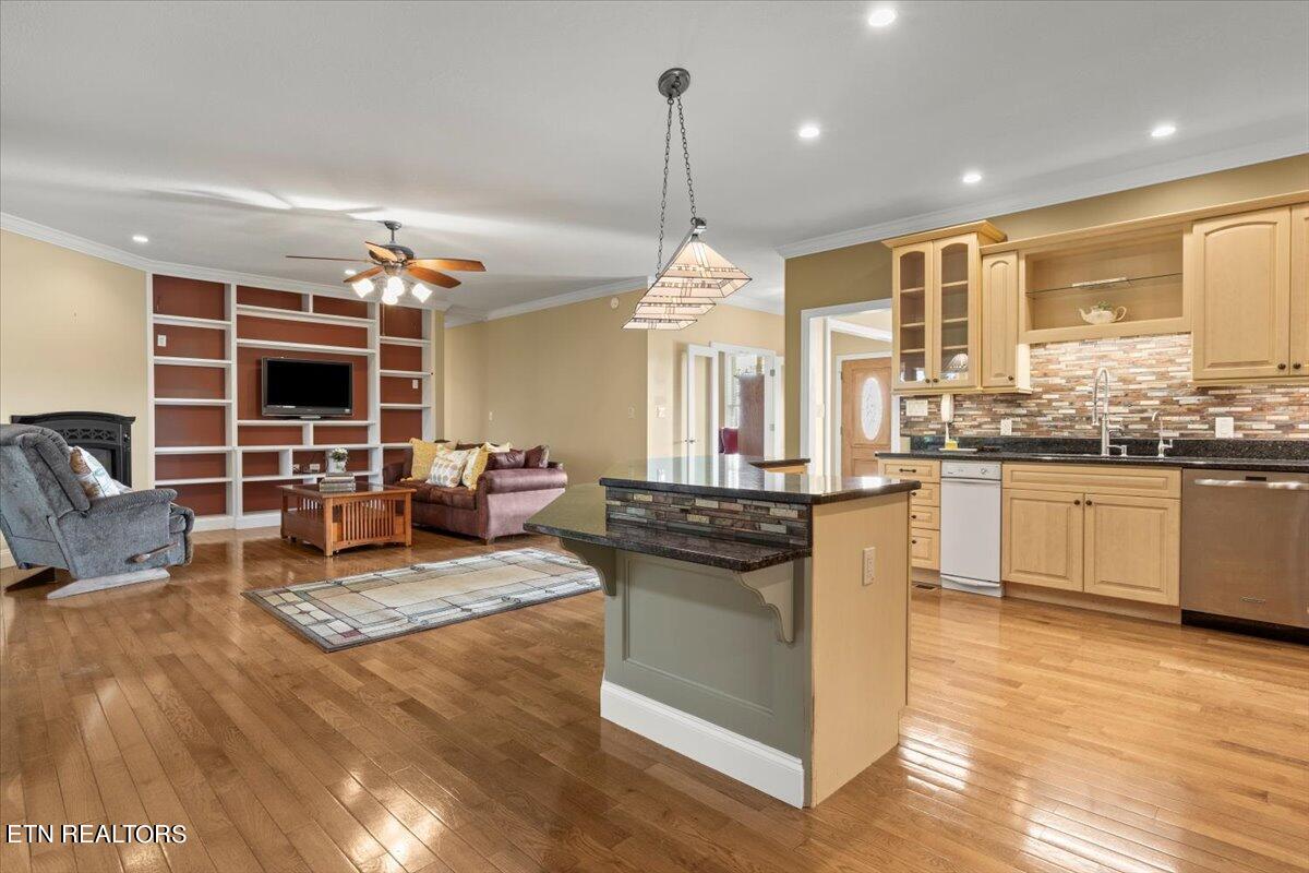 3817 Crescent Ridge Court