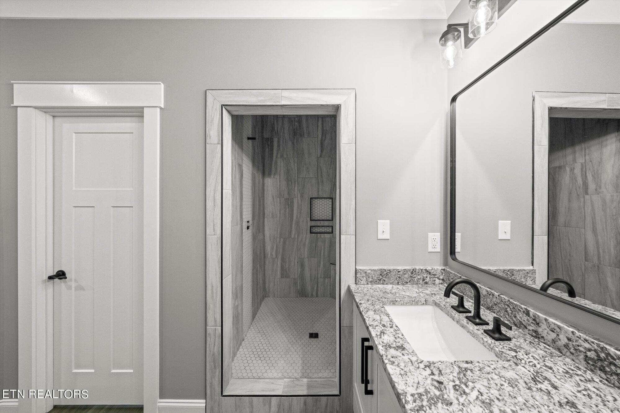 617 Majestic Mtns Blvd