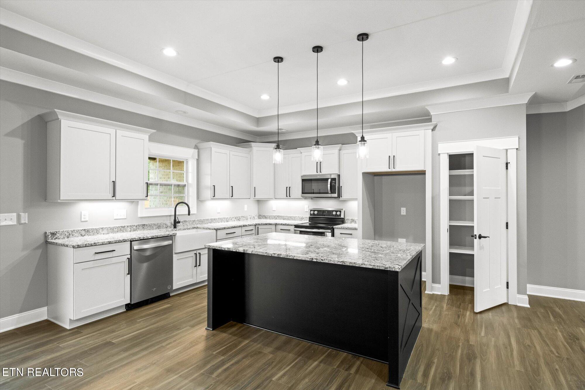 617 Majestic Mtns Blvd