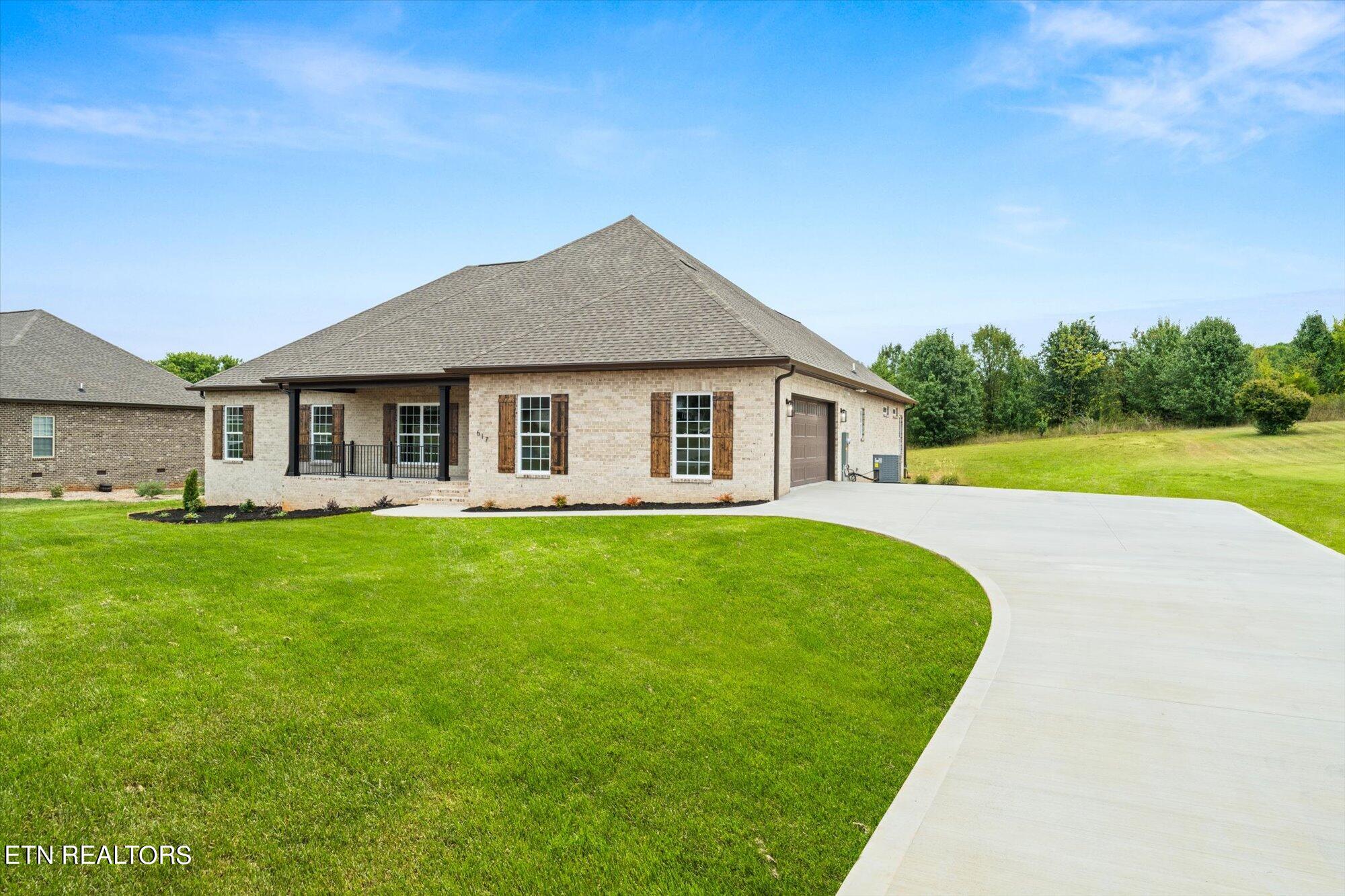 617 Majestic Mtns Blvd