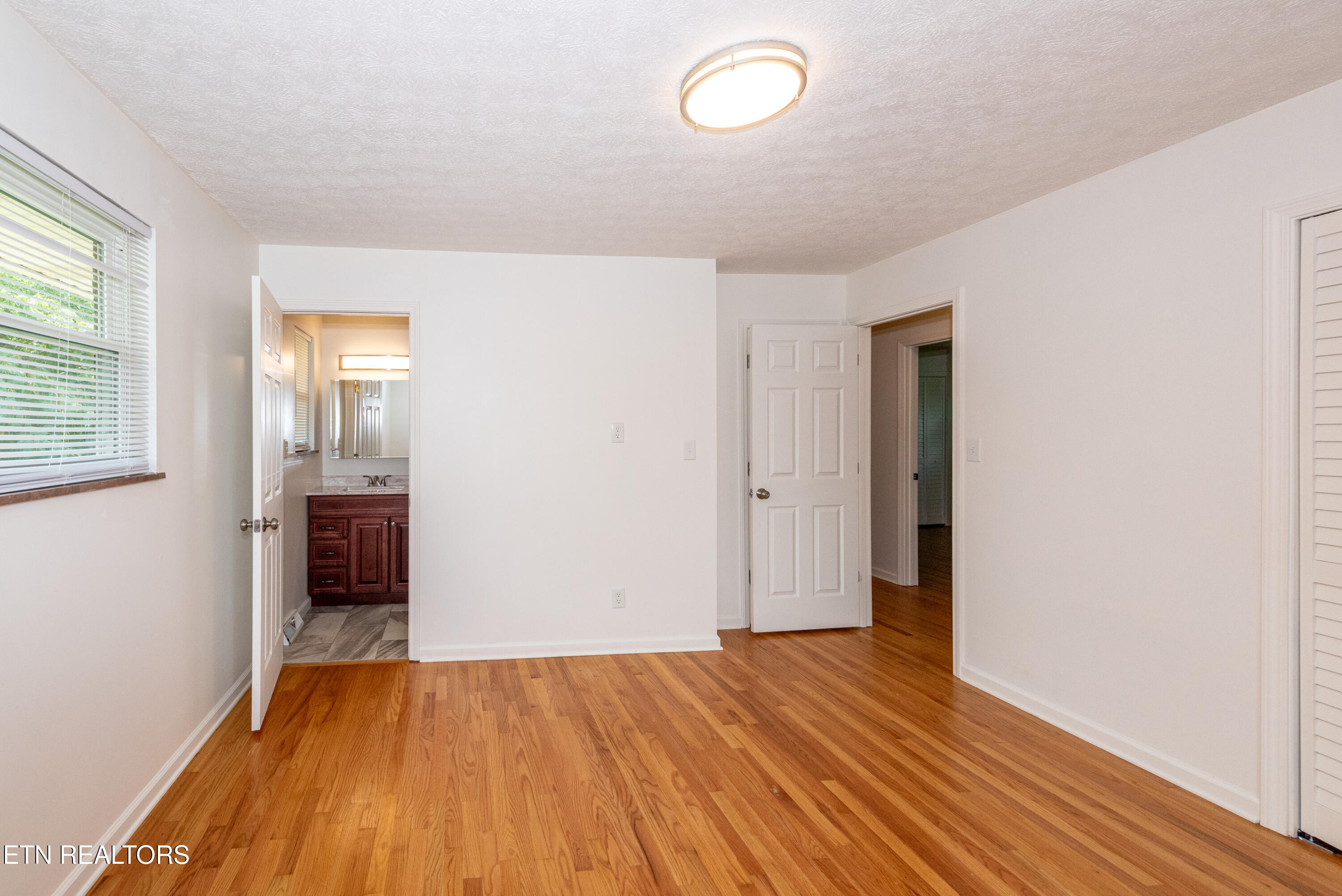 1881 E Old Topside Rd