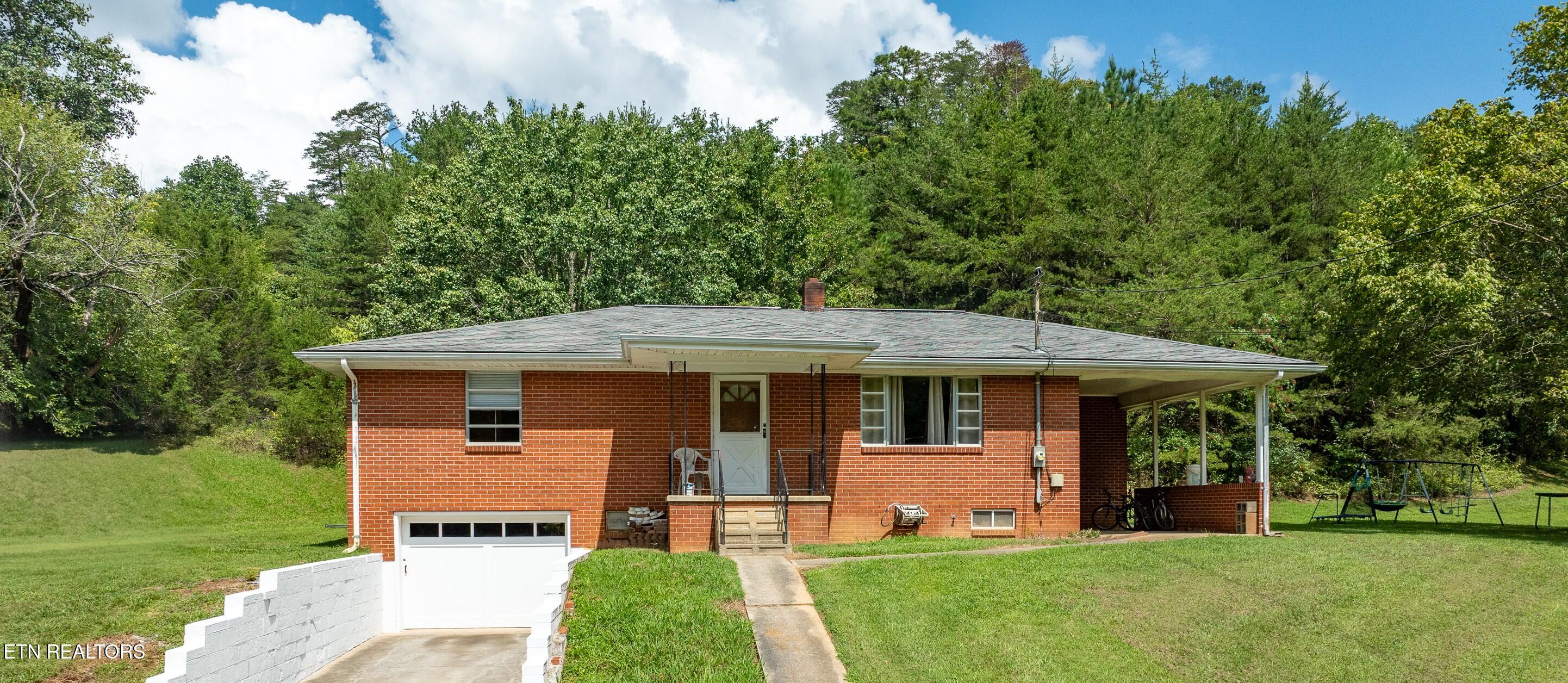 1216 Galyon Rd