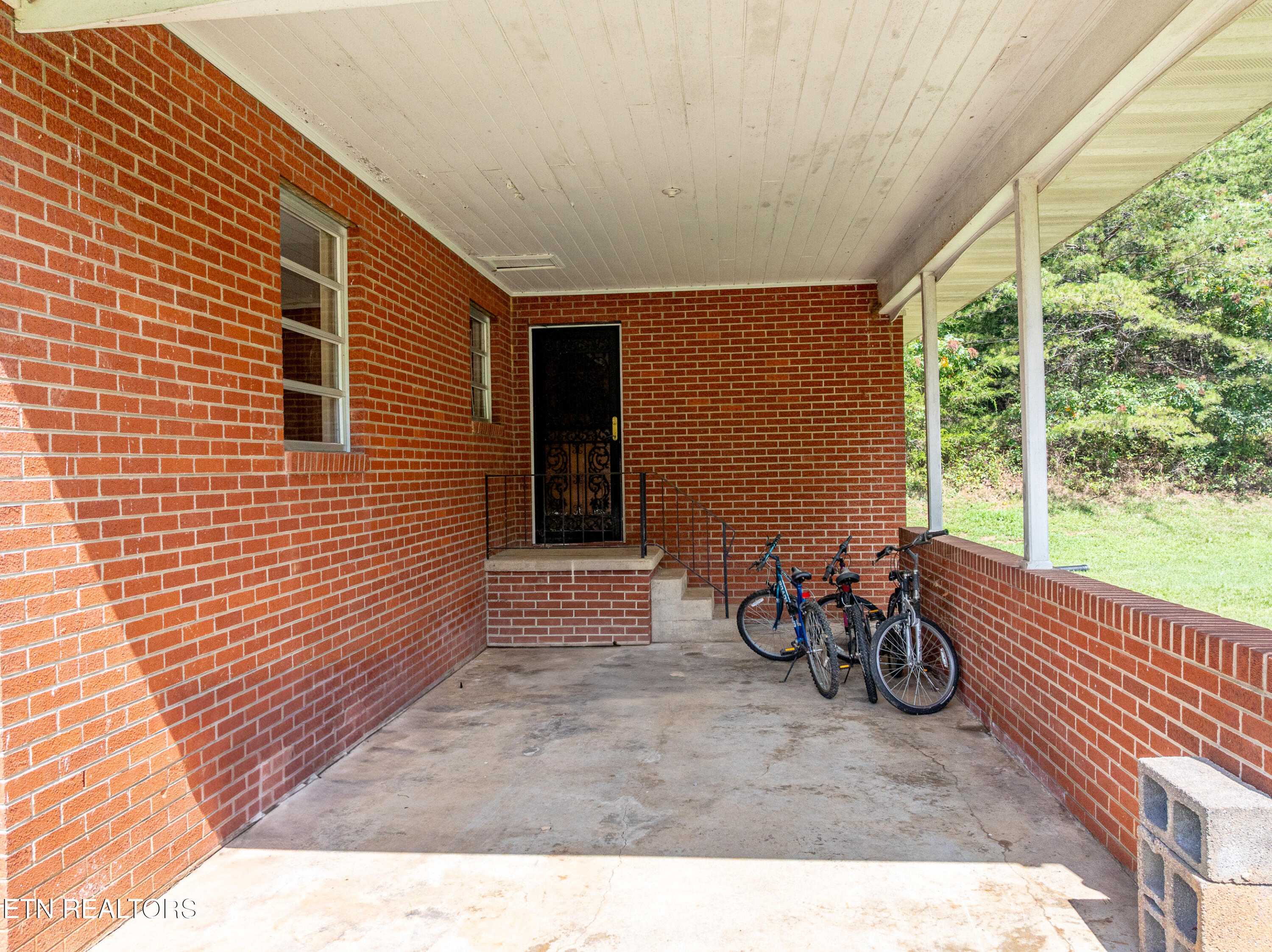 1216 Galyon Rd