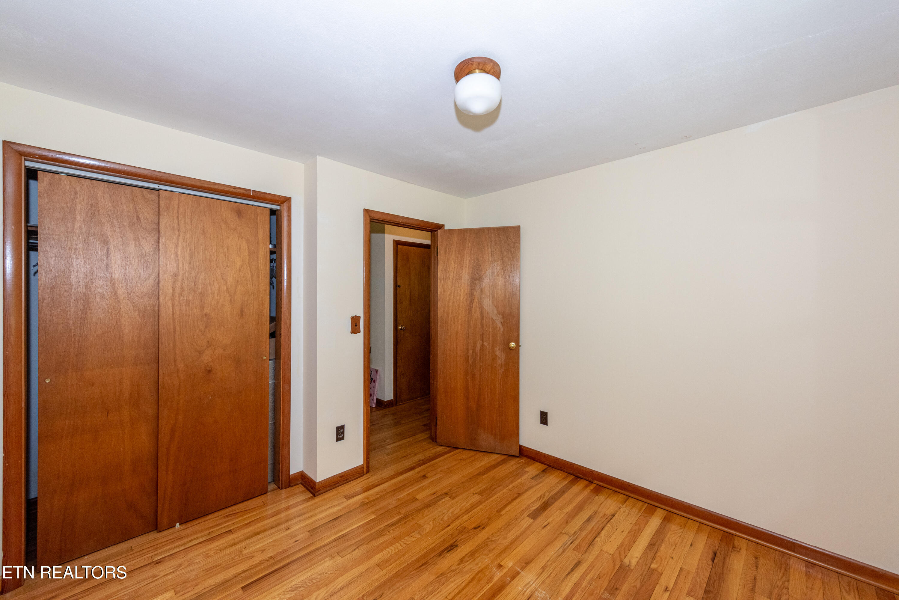 1216 Galyon Rd
