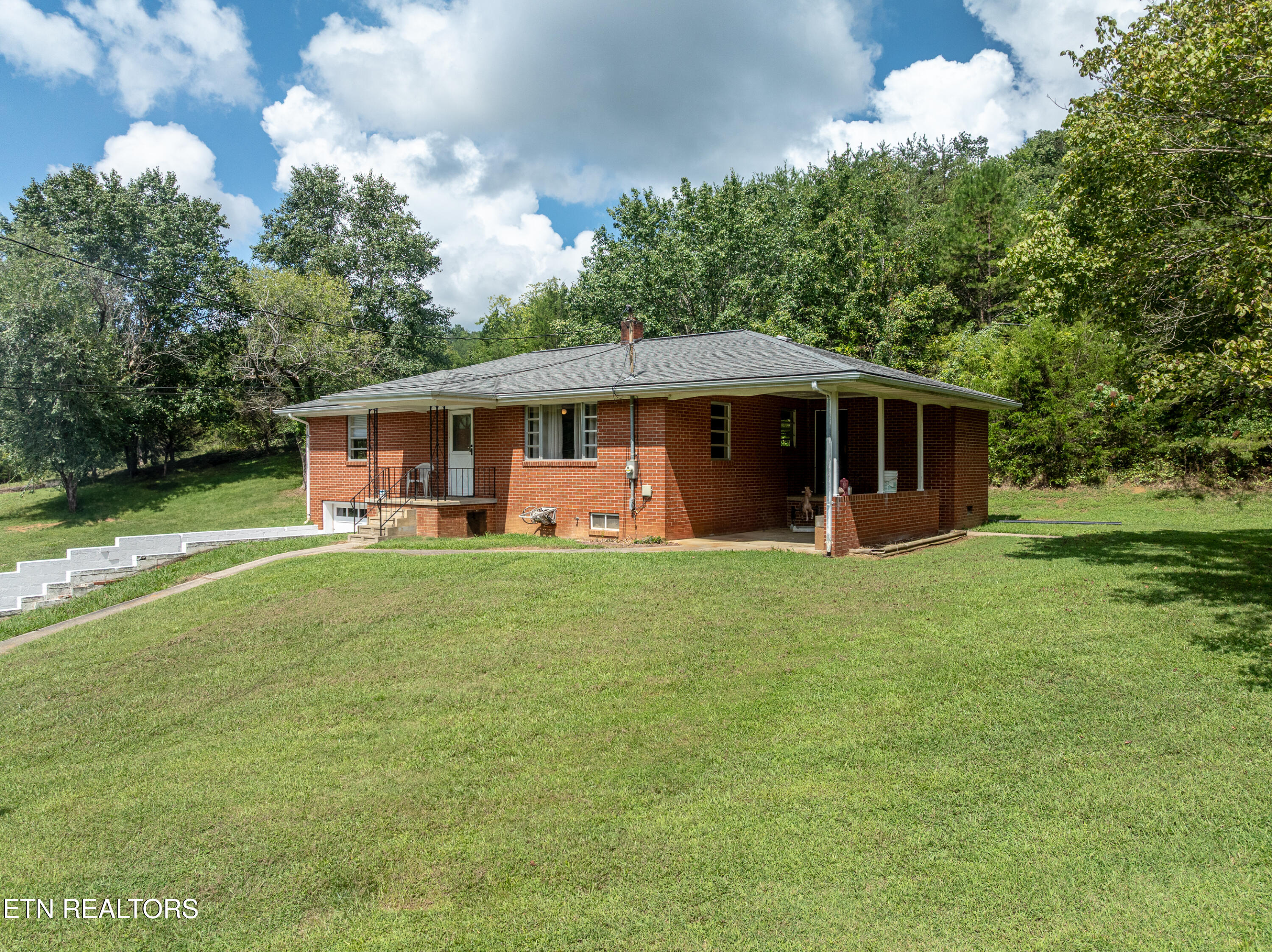 1216 Galyon Rd