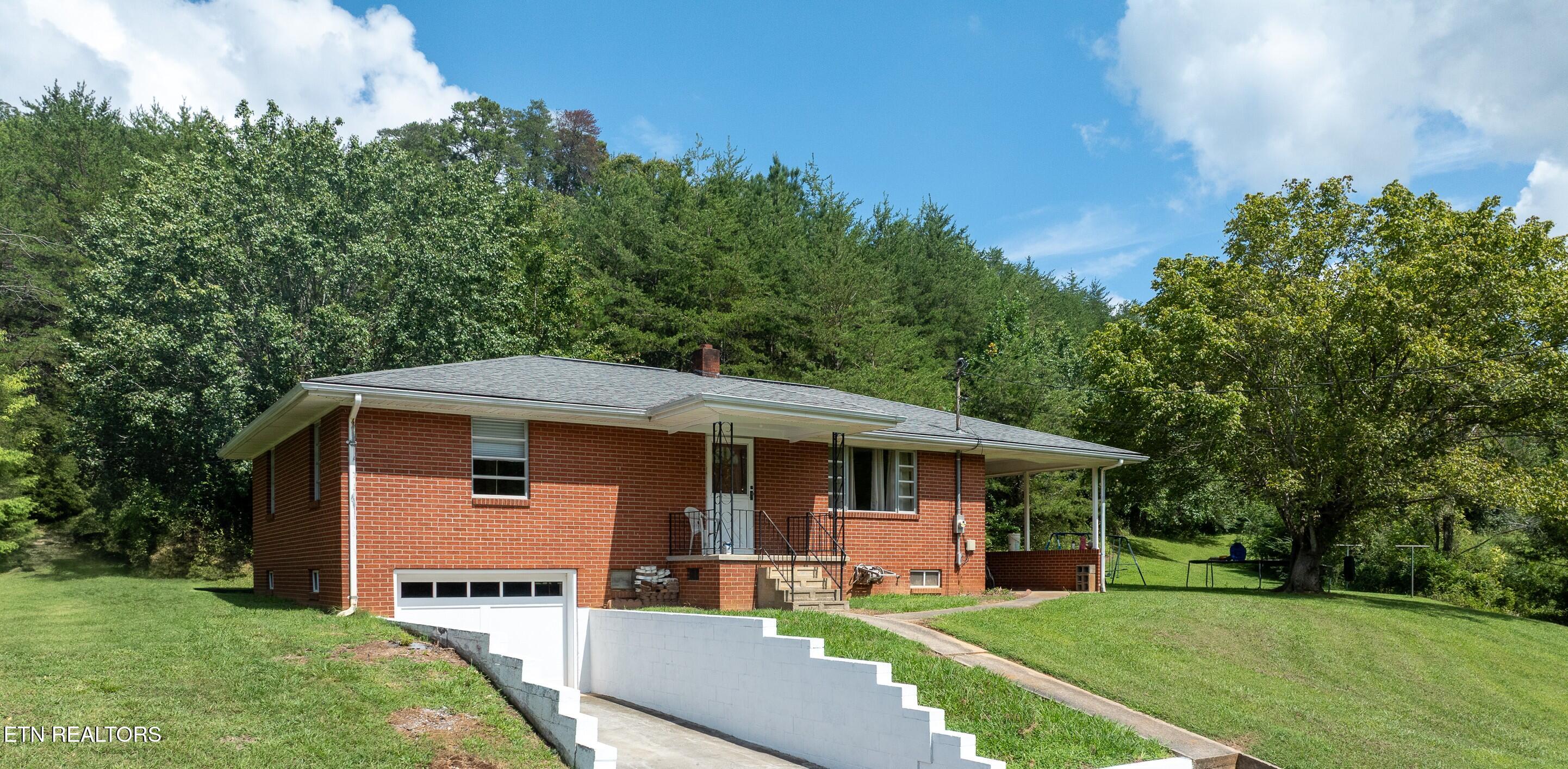 1216 Galyon Rd