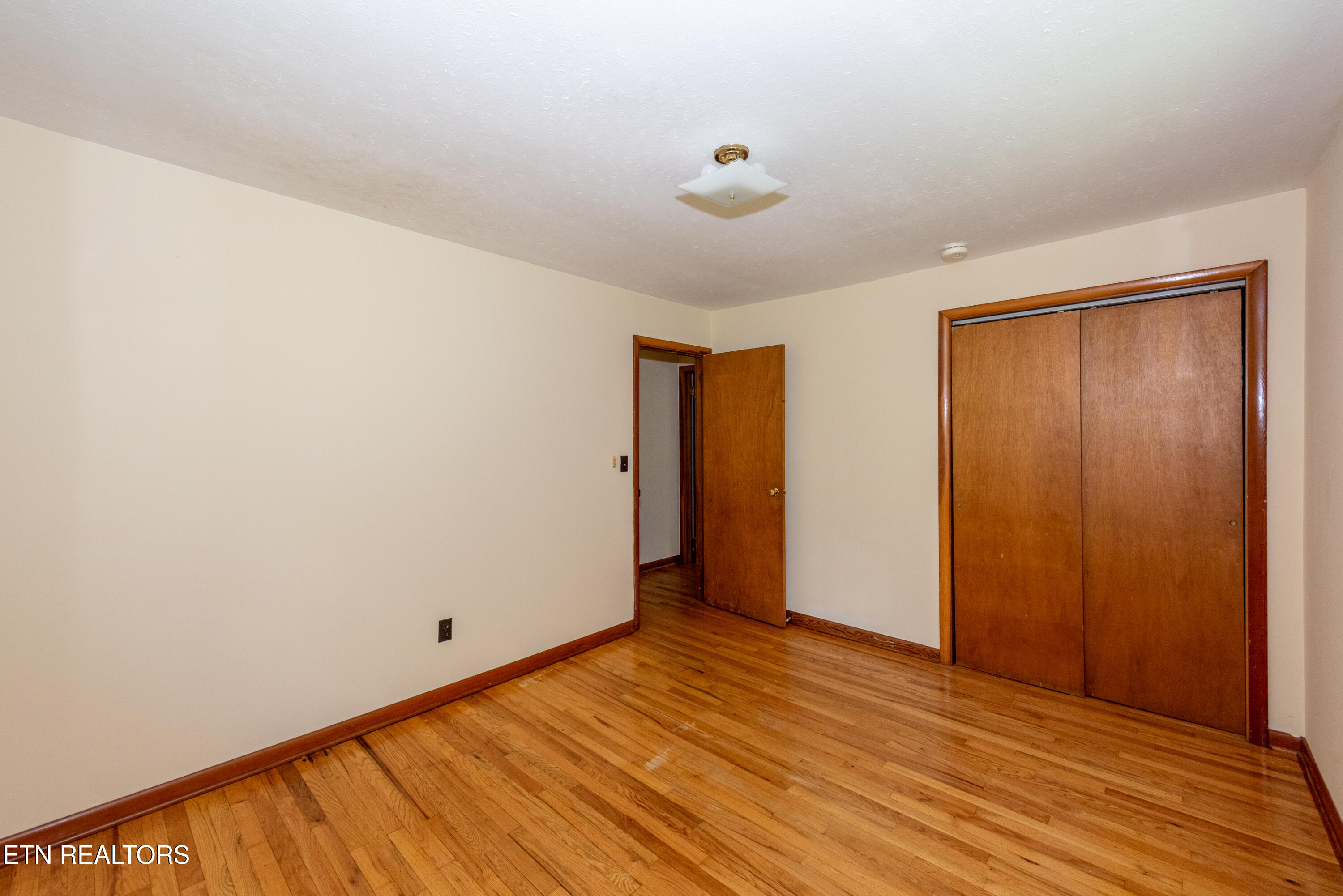 1216 Galyon Rd