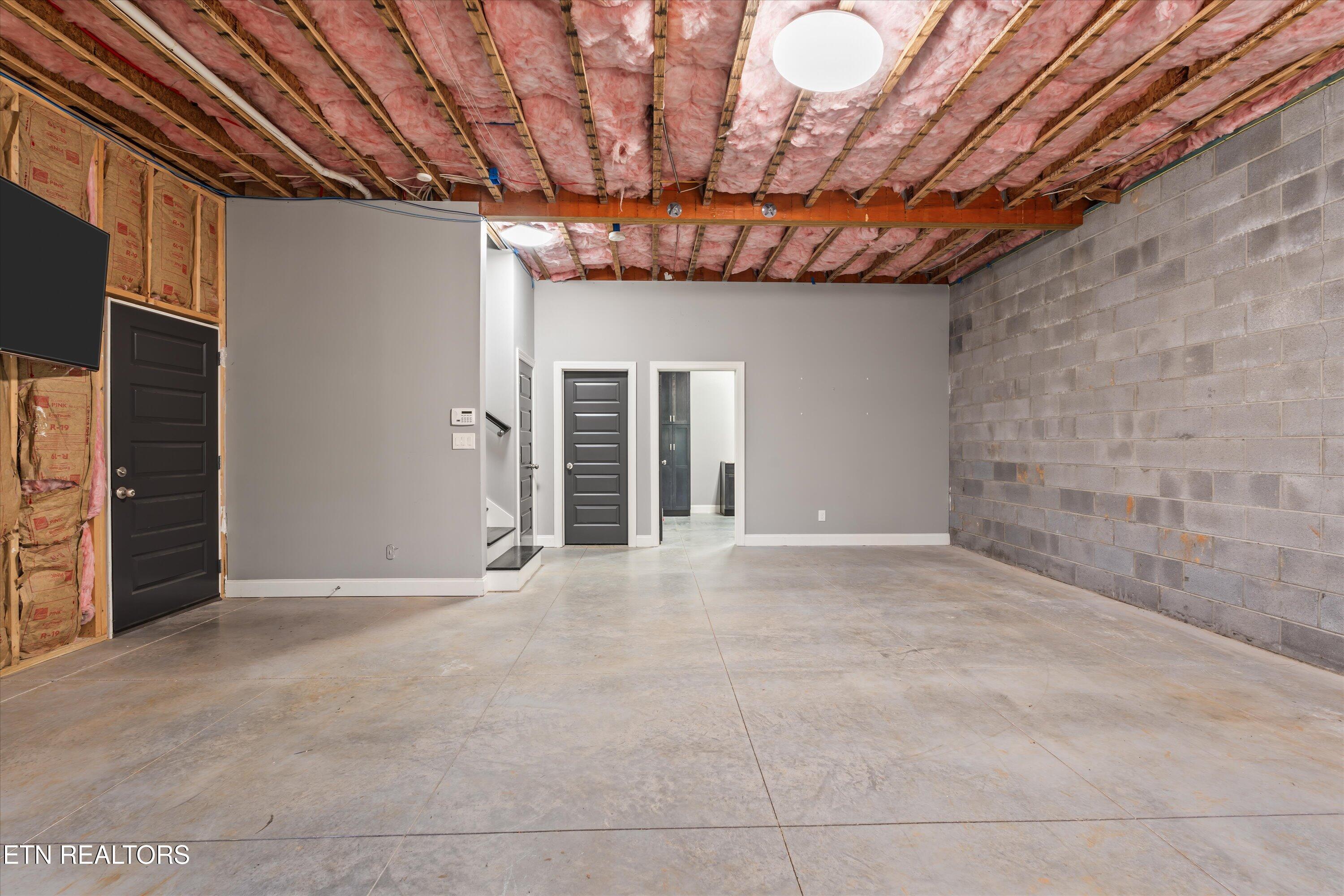 1059 Houston Springs Rd